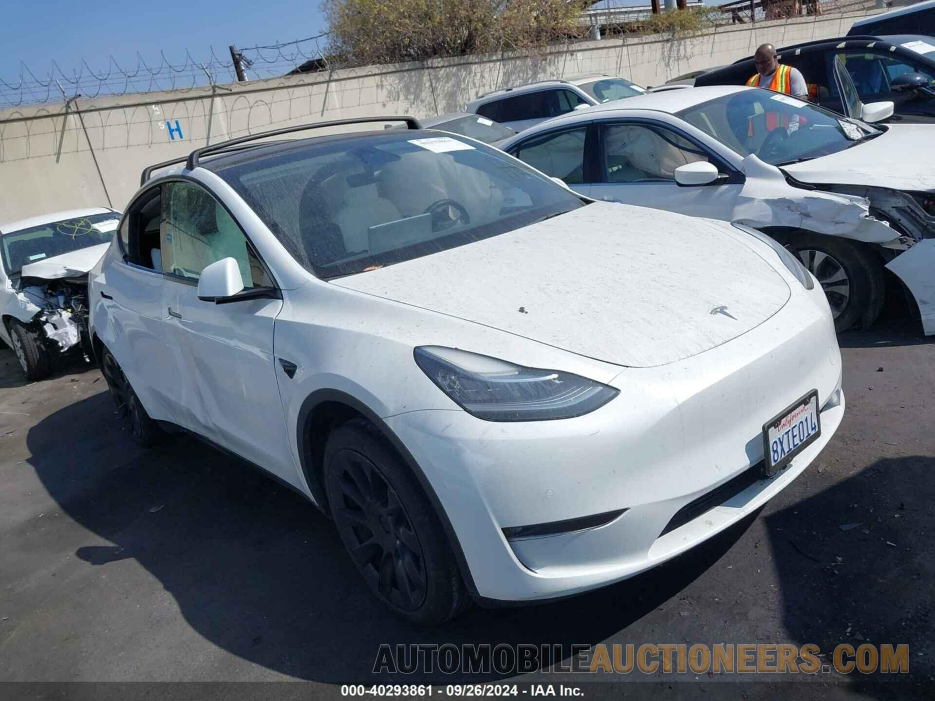 5YJYGDEE6MF212404 TESLA MODEL Y 2021