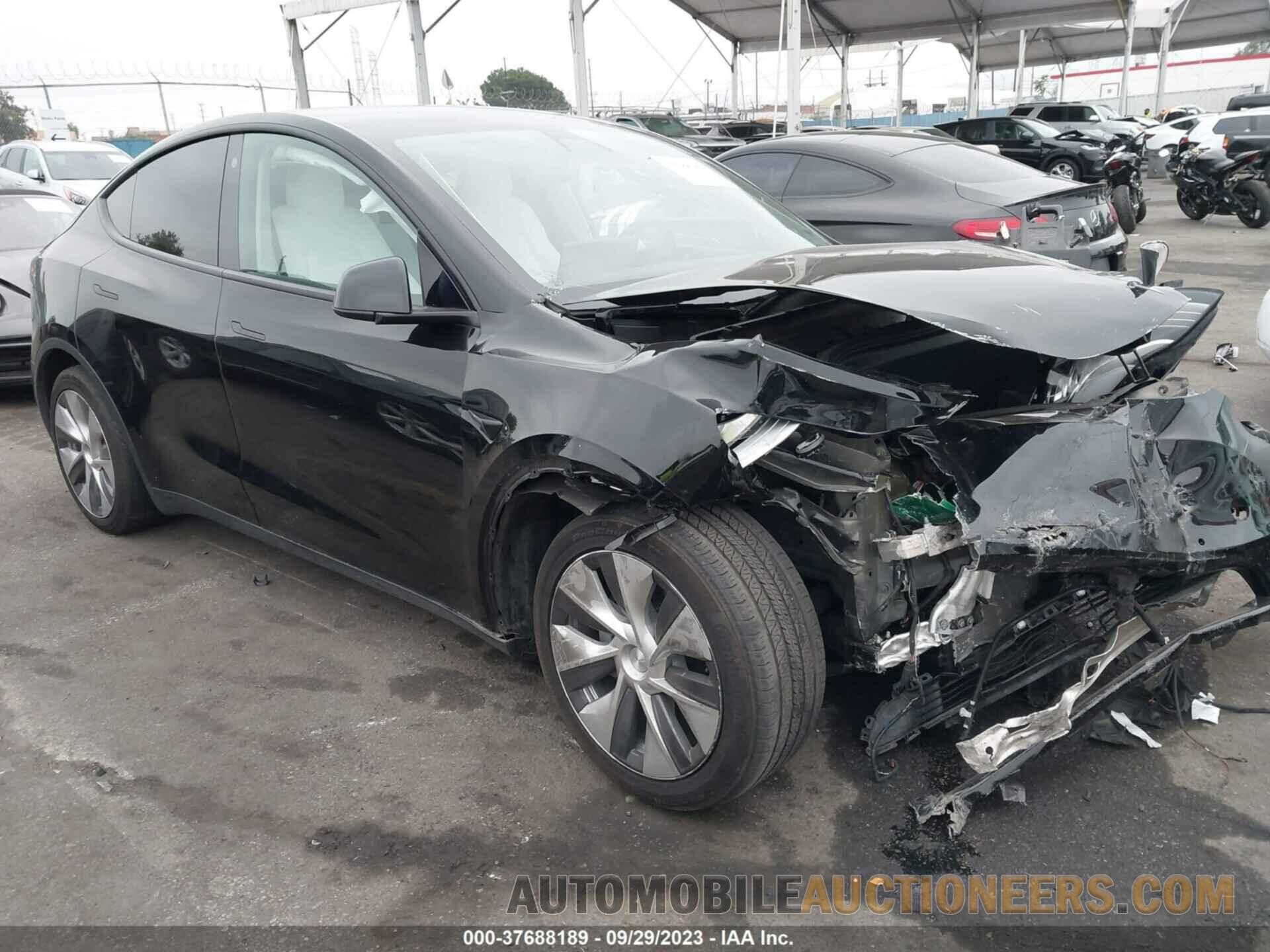 5YJYGDEE6MF240798 TESLA MODEL Y 2021