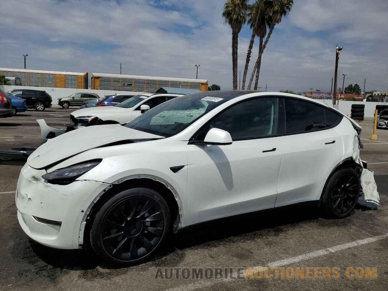 5YJYGDEE6MF241062 TESLA MODEL Y 2021