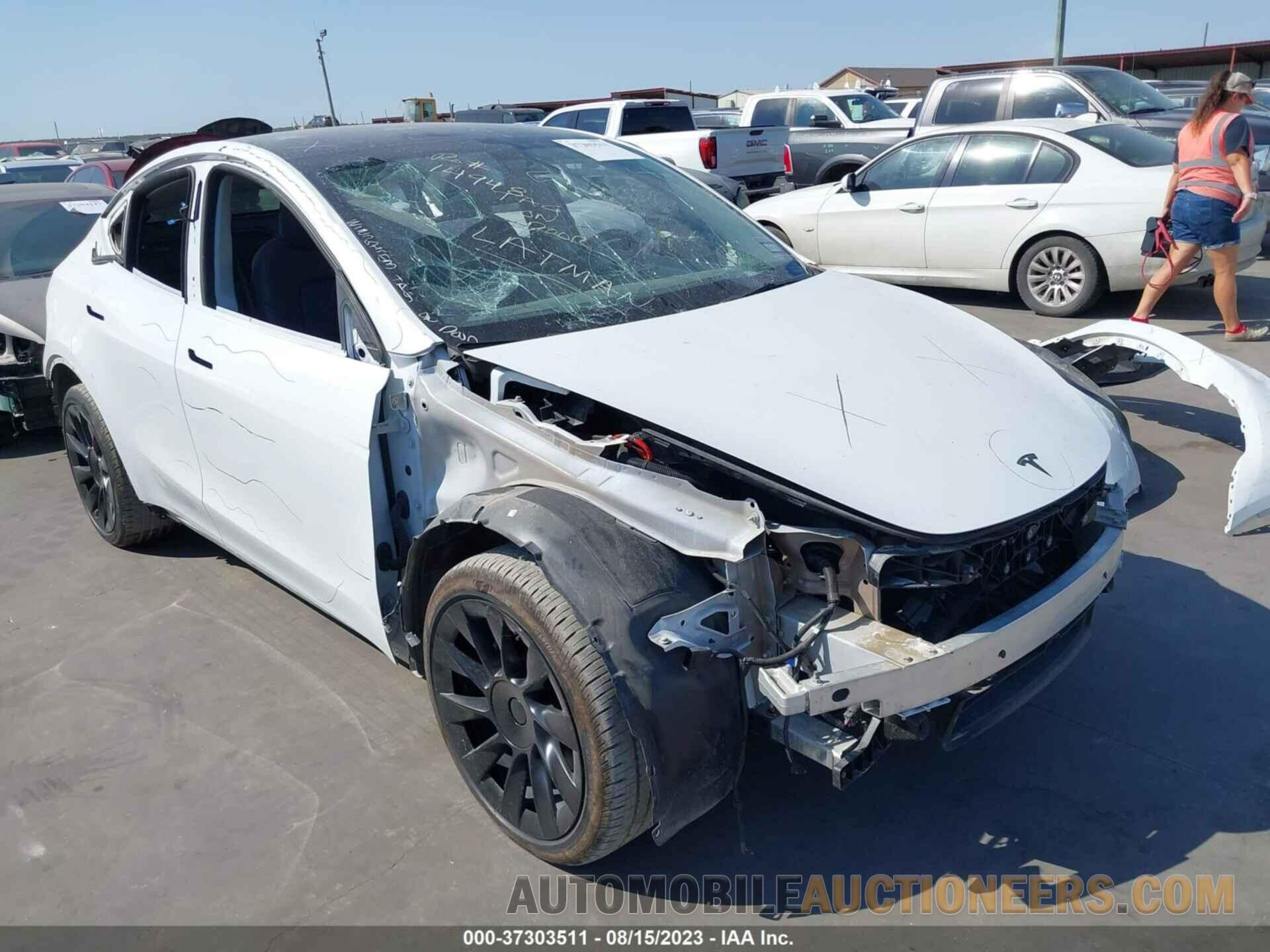 5YJYGDEE6MF296479 TESLA MODEL Y 2021