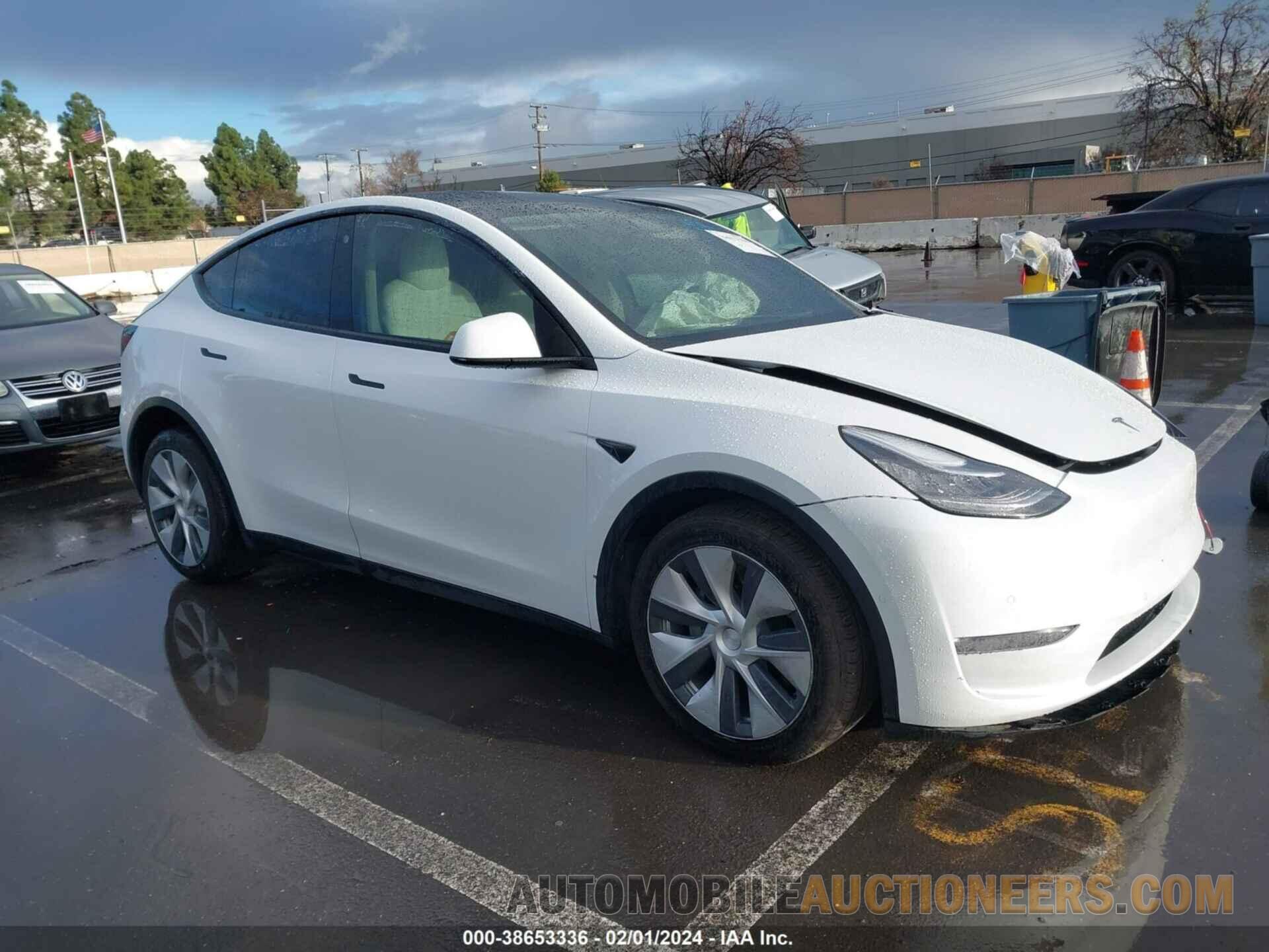 5YJYGDEE6MF300403 TESLA MODEL Y 2021