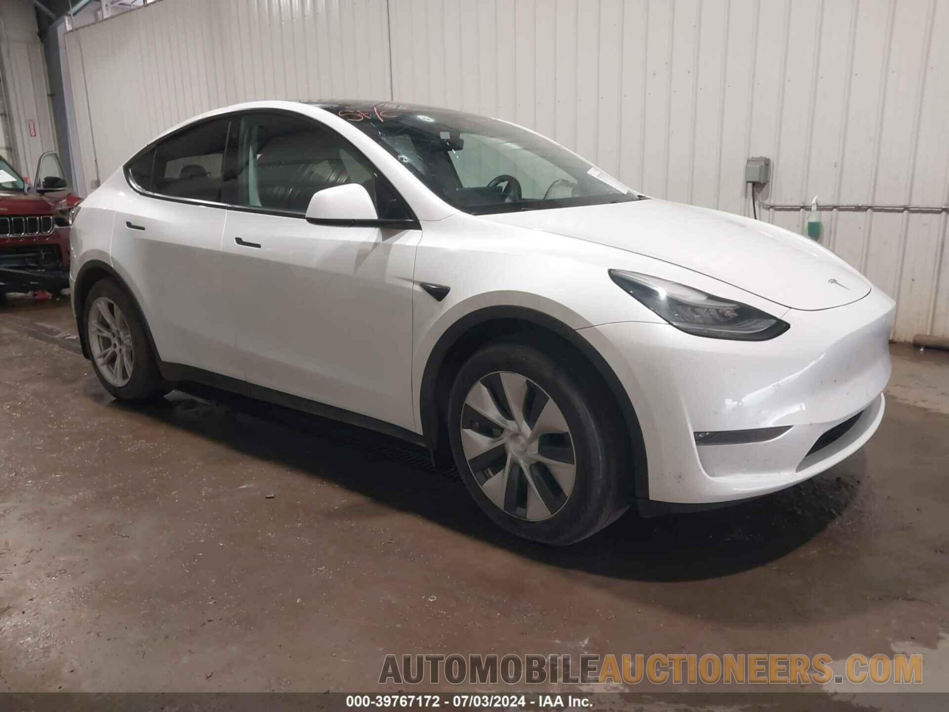 5YJYGDEE7LF011884 TESLA MODEL Y 2020