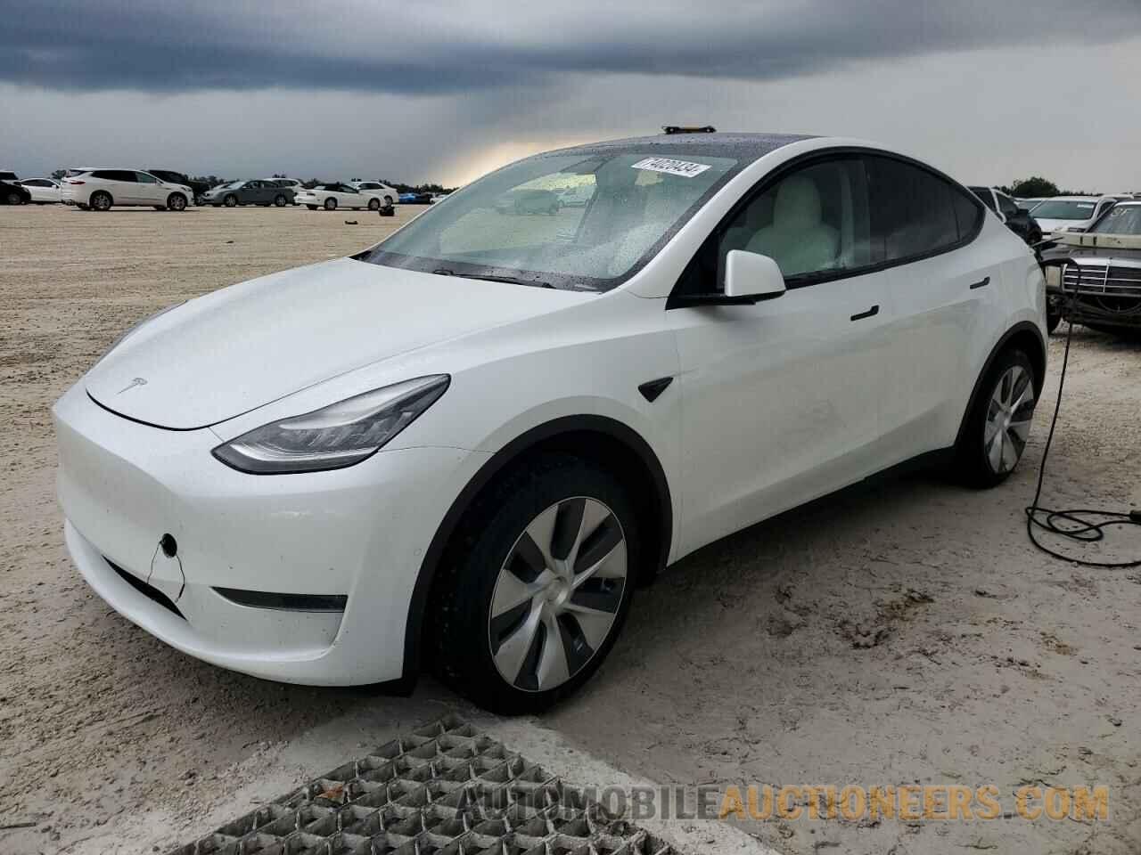 5YJYGDEE7LF020715 TESLA MODEL Y 2020