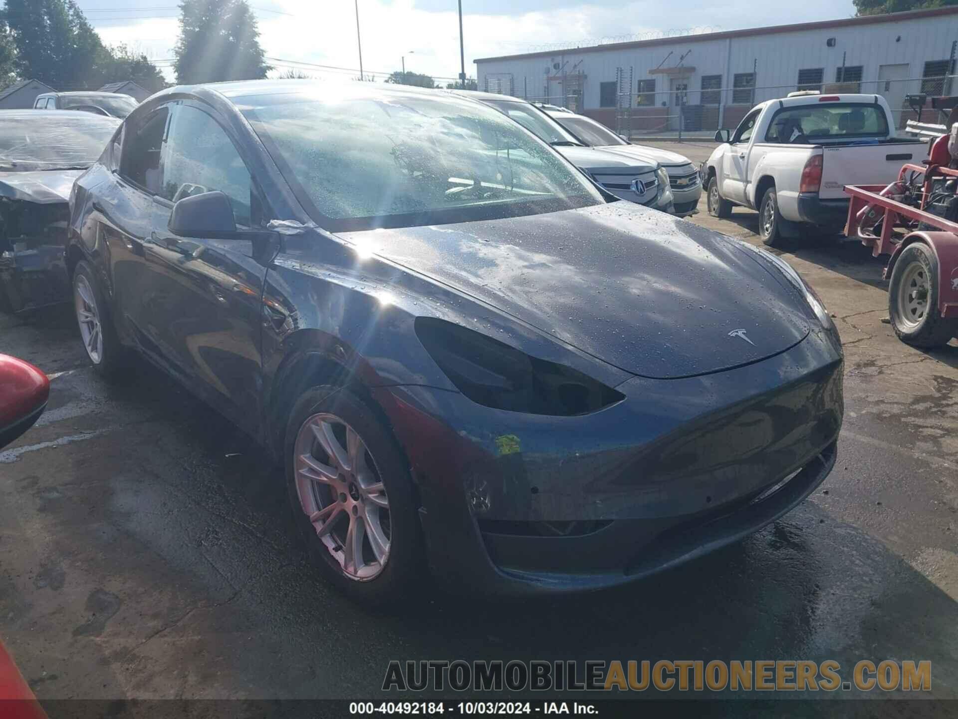 5YJYGDEE7LF049728 TESLA MODEL Y 2020