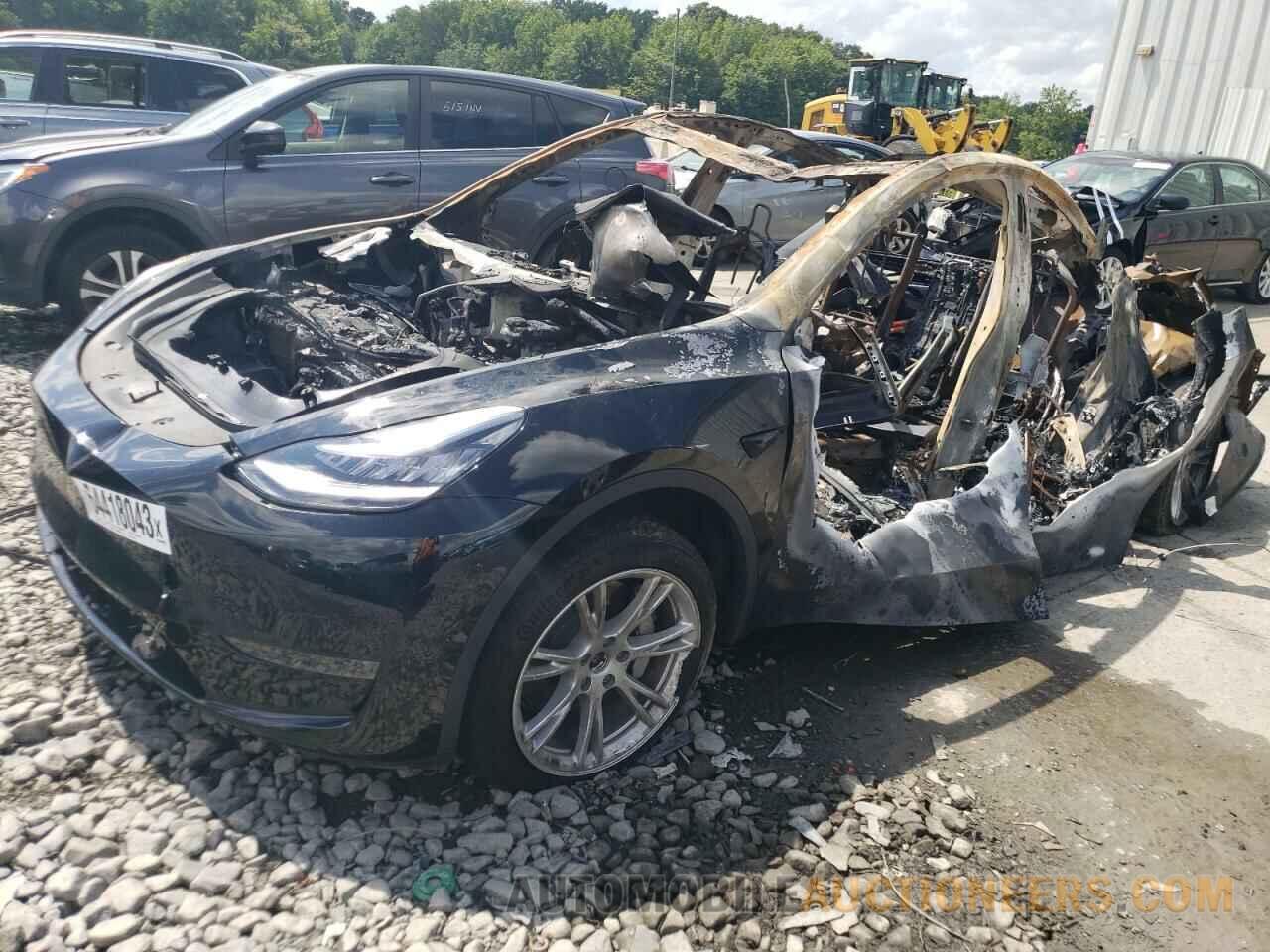 5YJYGDEE7MF070483 TESLA MODEL Y 2021