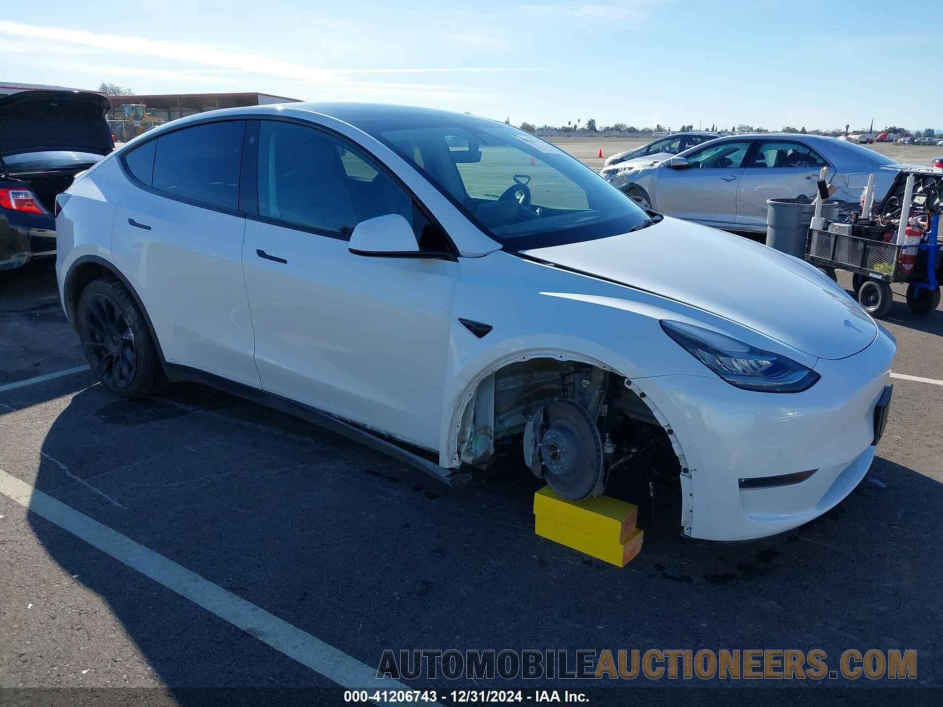 5YJYGDEE7MF090703 TESLA MODEL Y 2021