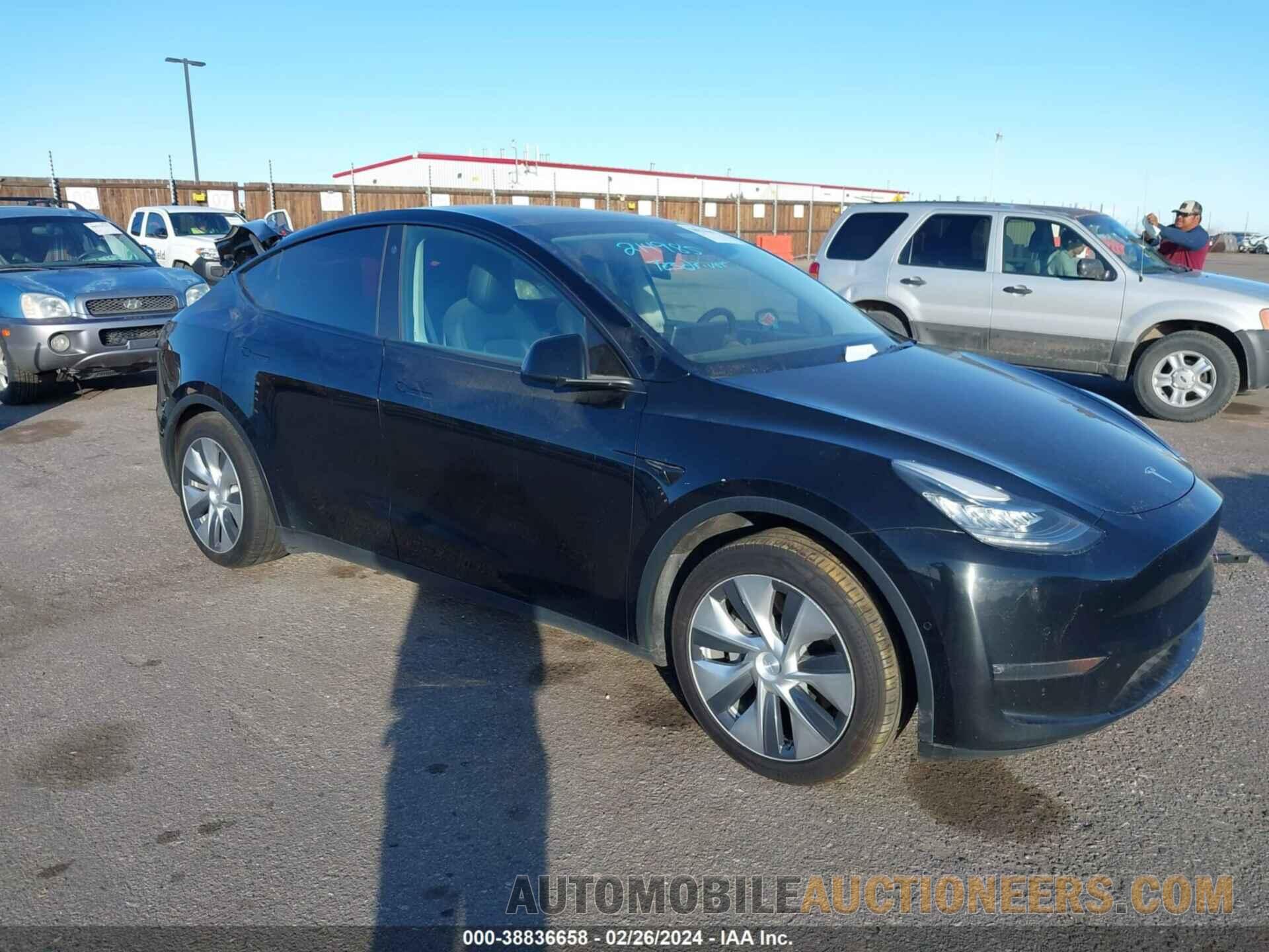 5YJYGDEE7MF214985 TESLA MODEL Y 2021