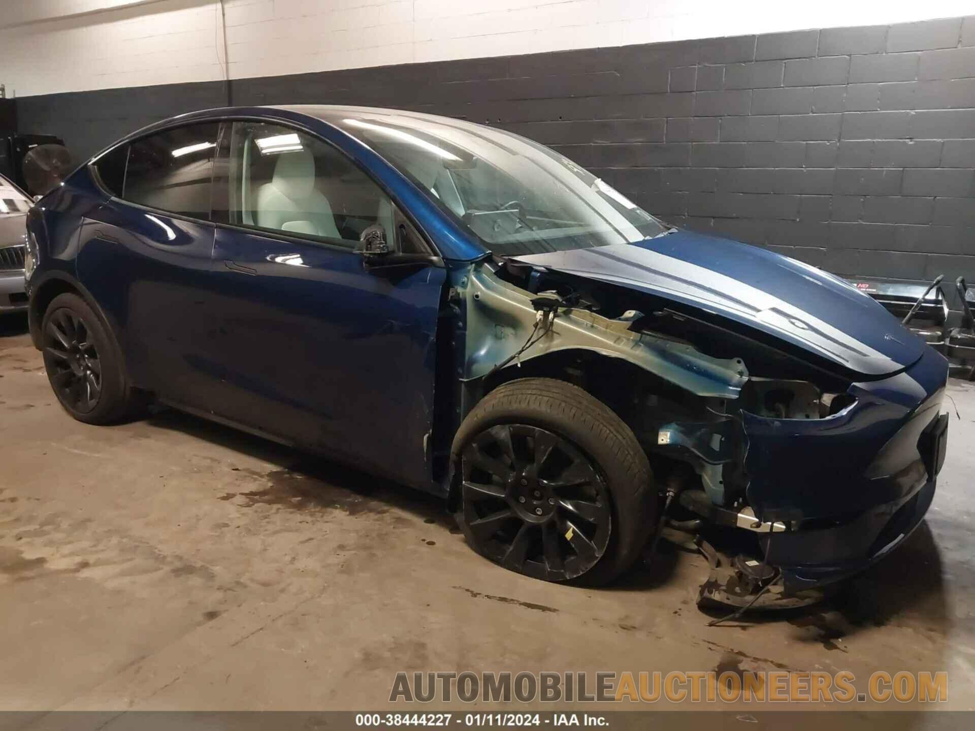 5YJYGDEE8LF049382 TESLA MODEL Y 2020