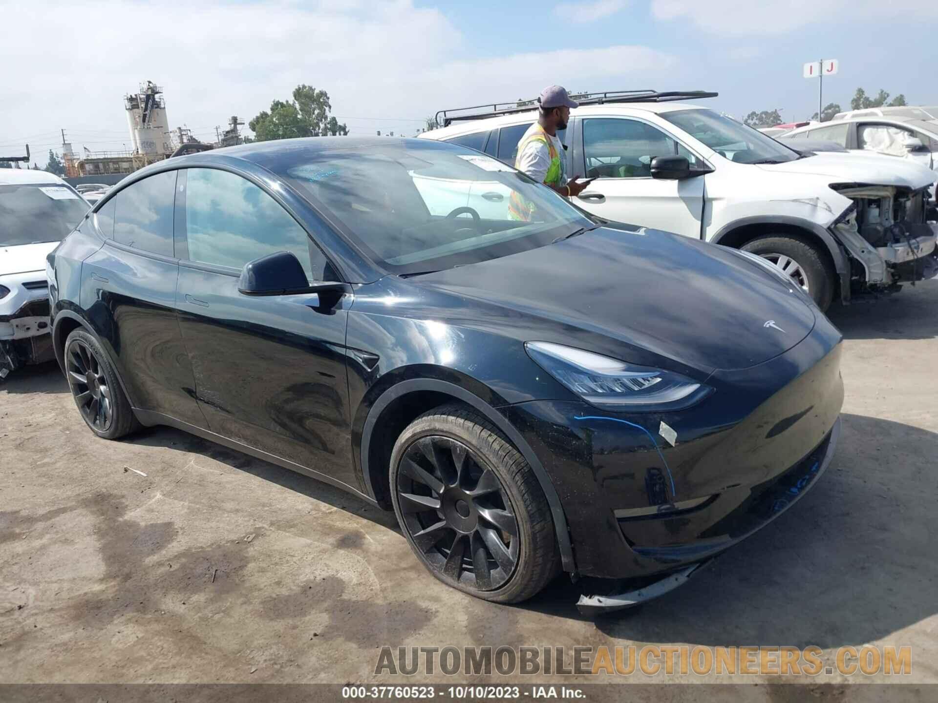 5YJYGDEE8MF084313 TESLA MODEL Y 2021