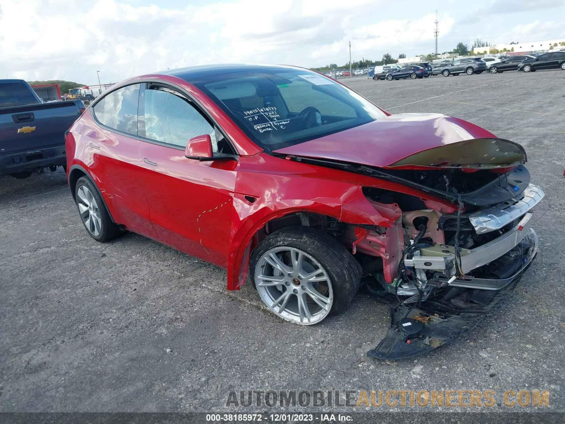 5YJYGDEE8MF085915 TESLA MODEL Y 2021