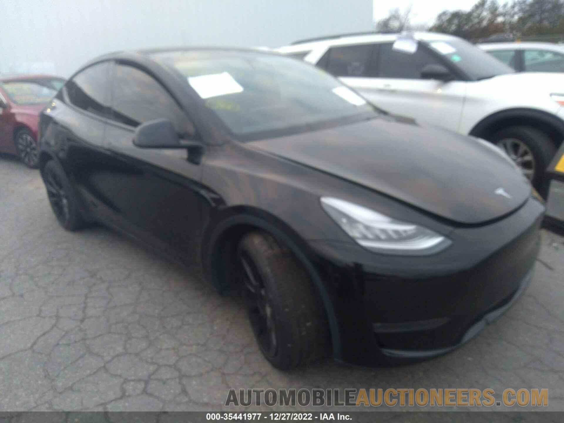 5YJYGDEE8MF092539 TESLA MODEL Y 2021