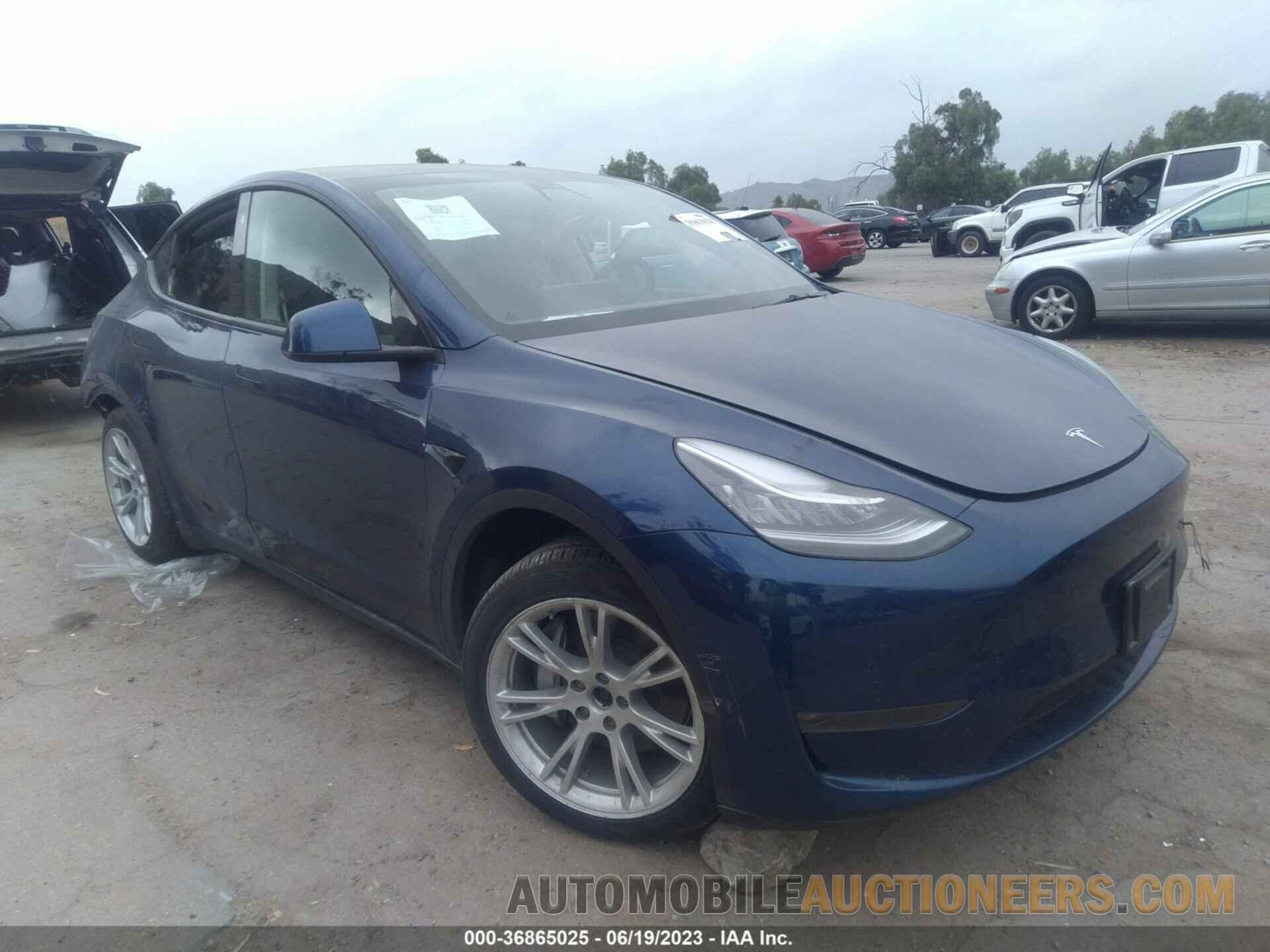 5YJYGDEE8MF160662 TESLA MODEL Y 2021