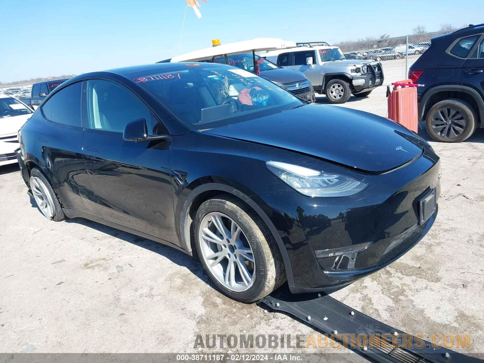 5YJYGDEE8MF204451 TESLA MODEL Y 2021