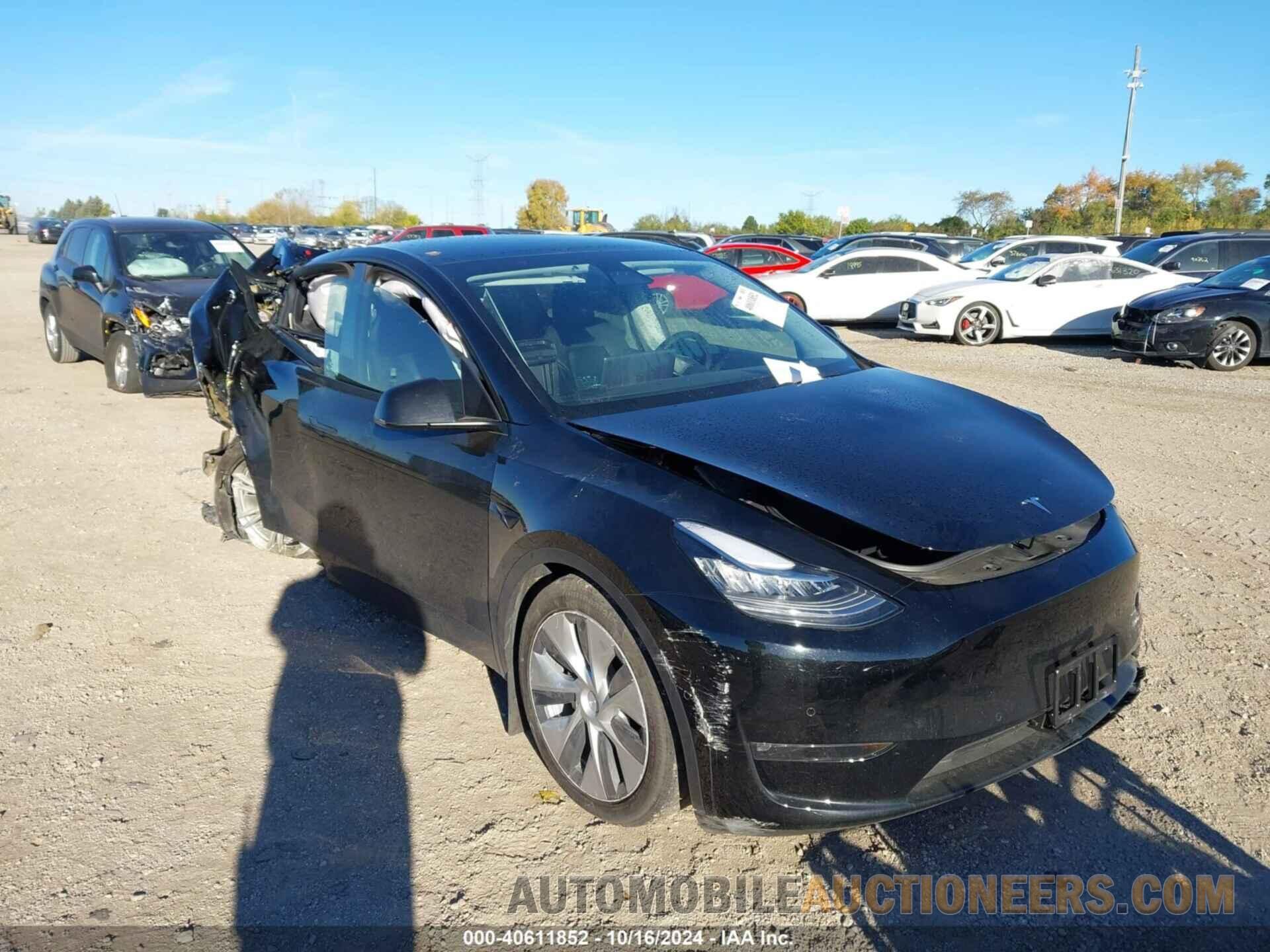 5YJYGDEE8MF245615 TESLA MODEL Y 2021