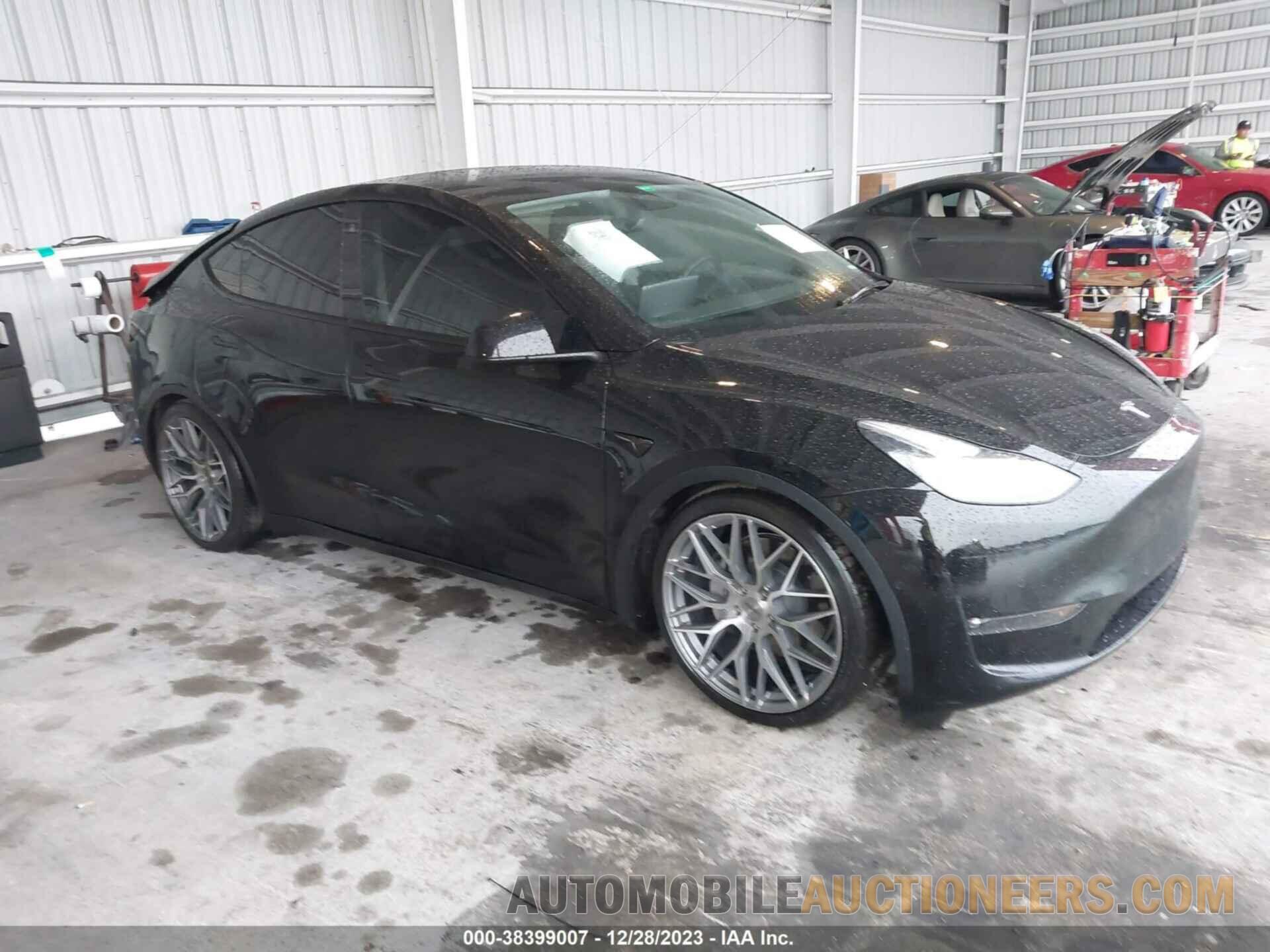 5YJYGDEE8MF255562 TESLA MODEL Y 2021