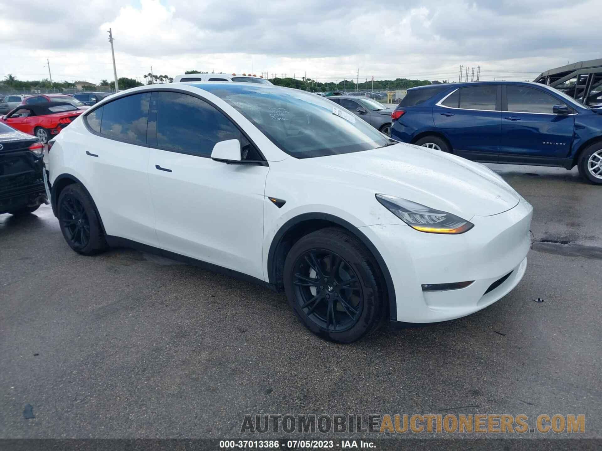 5YJYGDEE8MF260048 TESLA MODEL Y 2021