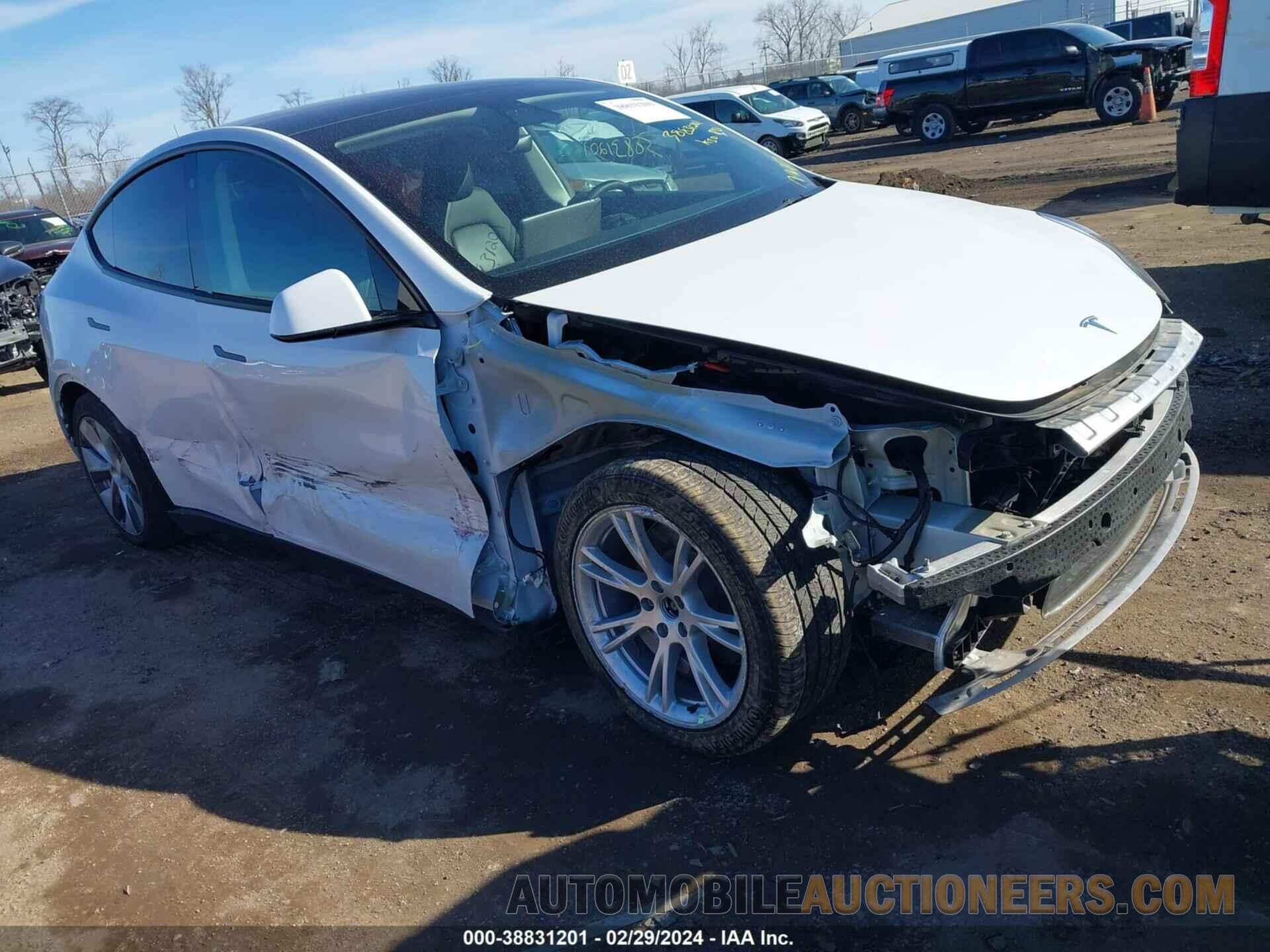 5YJYGDEE8MF278632 TESLA MODEL Y 2021