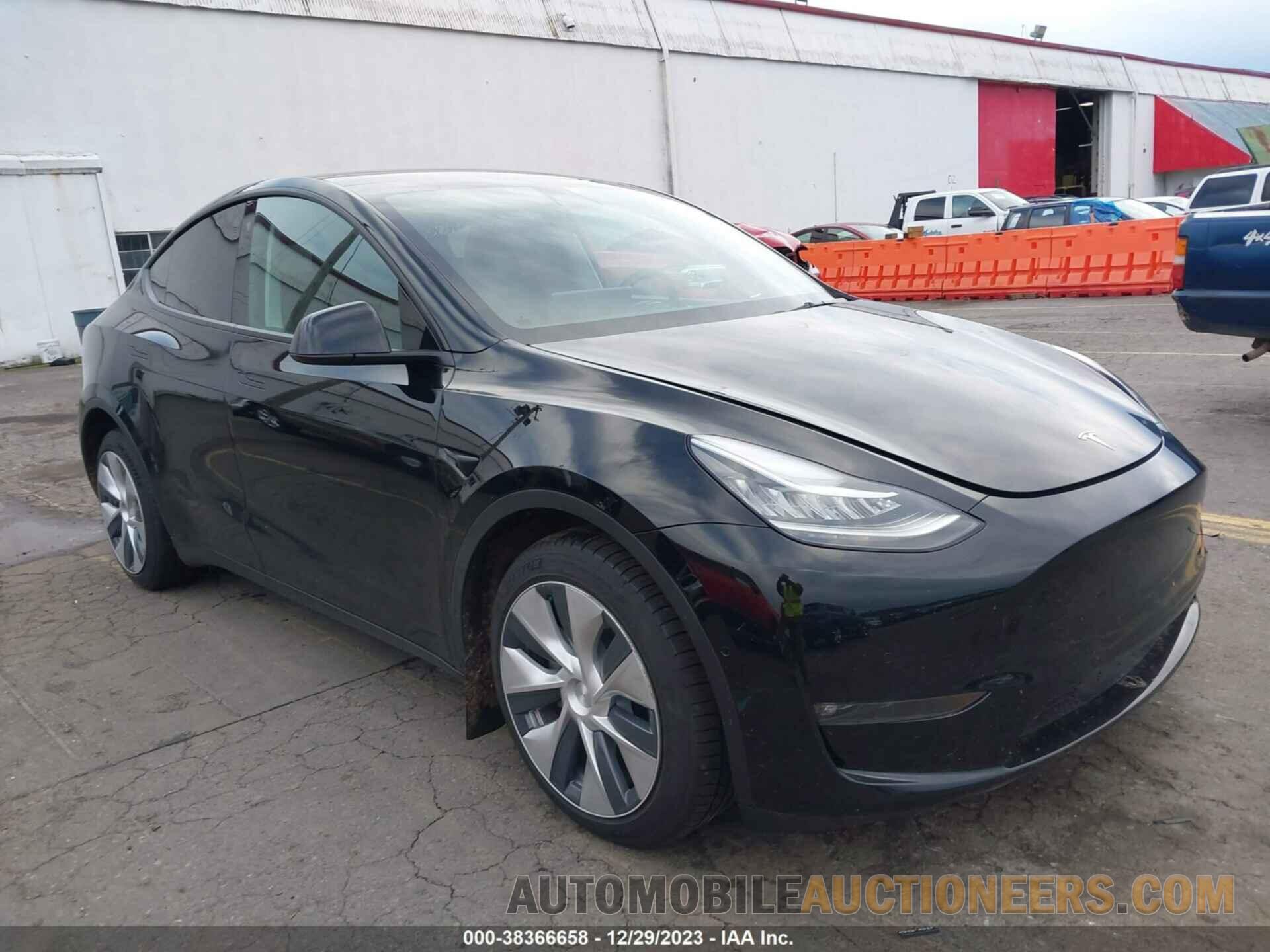 5YJYGDEE8MF288268 TESLA MODEL Y 2021