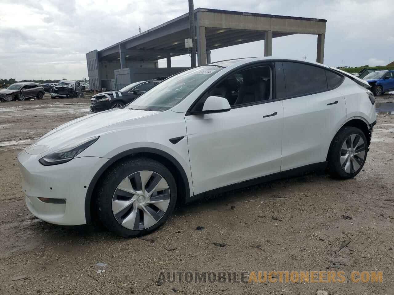 5YJYGDEE9LF017153 TESLA MODEL Y 2020