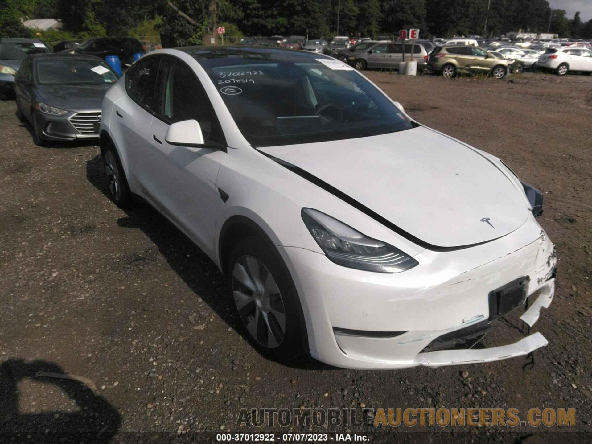 5YJYGDEE9LF043798 TESLA MODEL Y 2020