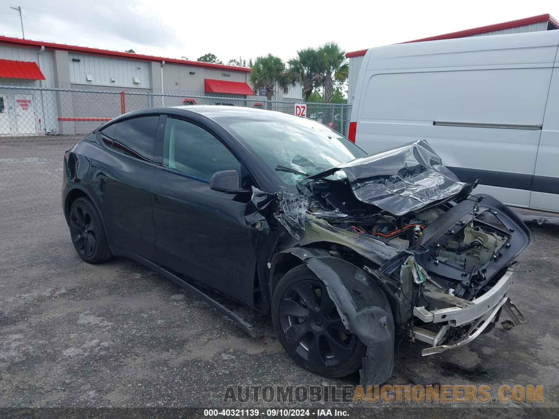 5YJYGDEE9MF077127 TESLA MODEL Y 2021