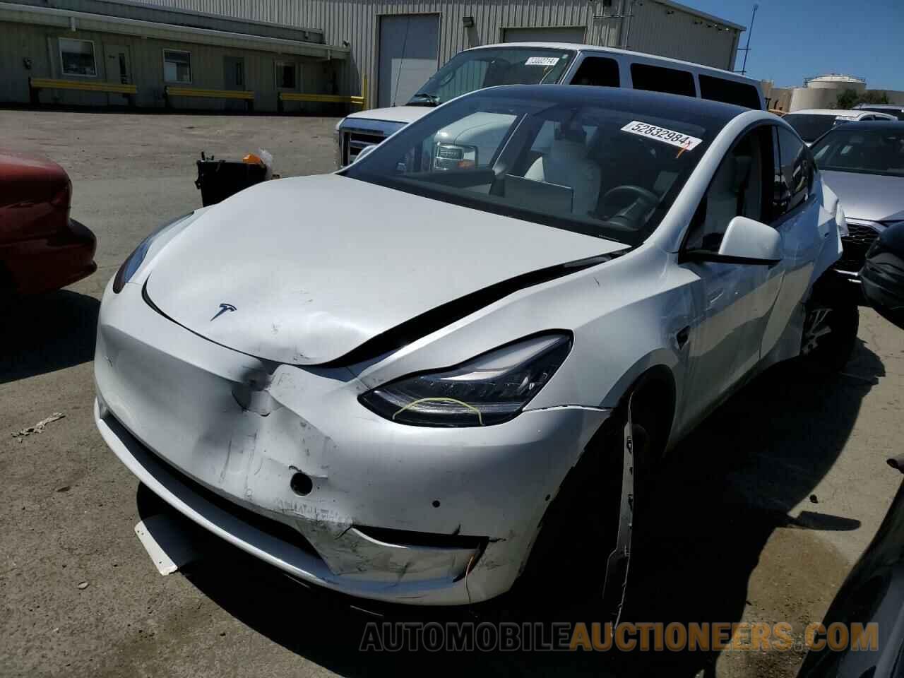 5YJYGDEE9MF090945 TESLA MODEL Y 2021