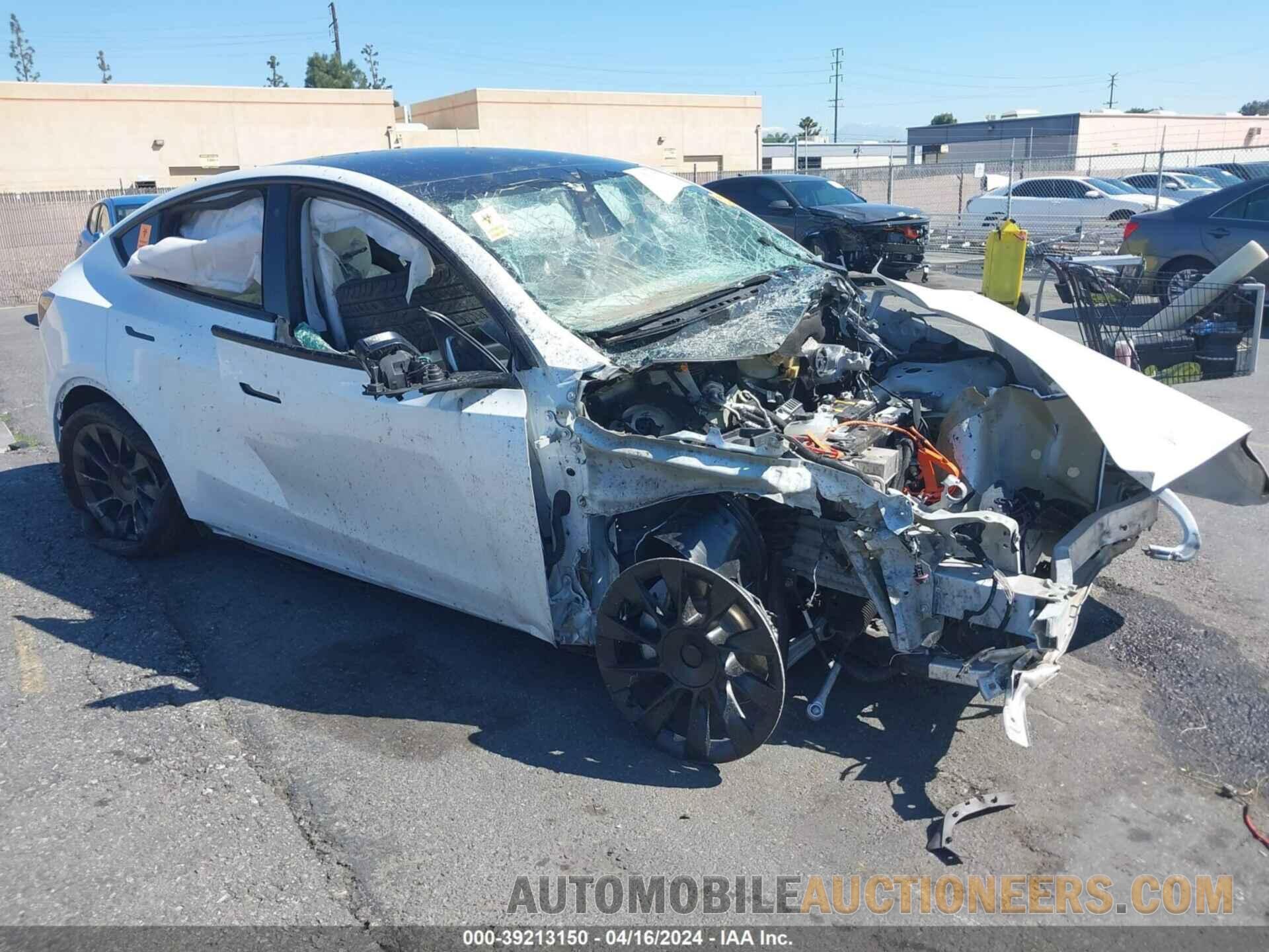 5YJYGDEE9MF092985 TESLA MODEL Y 2021