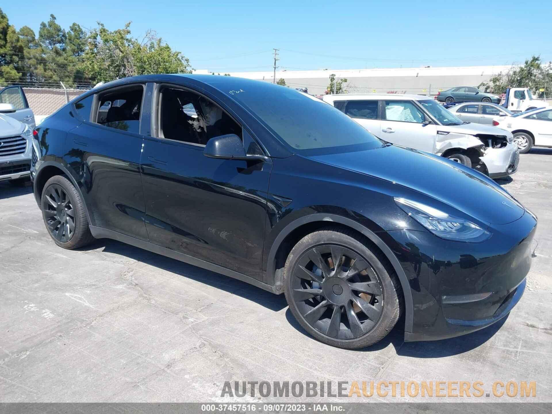 5YJYGDEE9MF095403 TESLA MODEL Y 2021