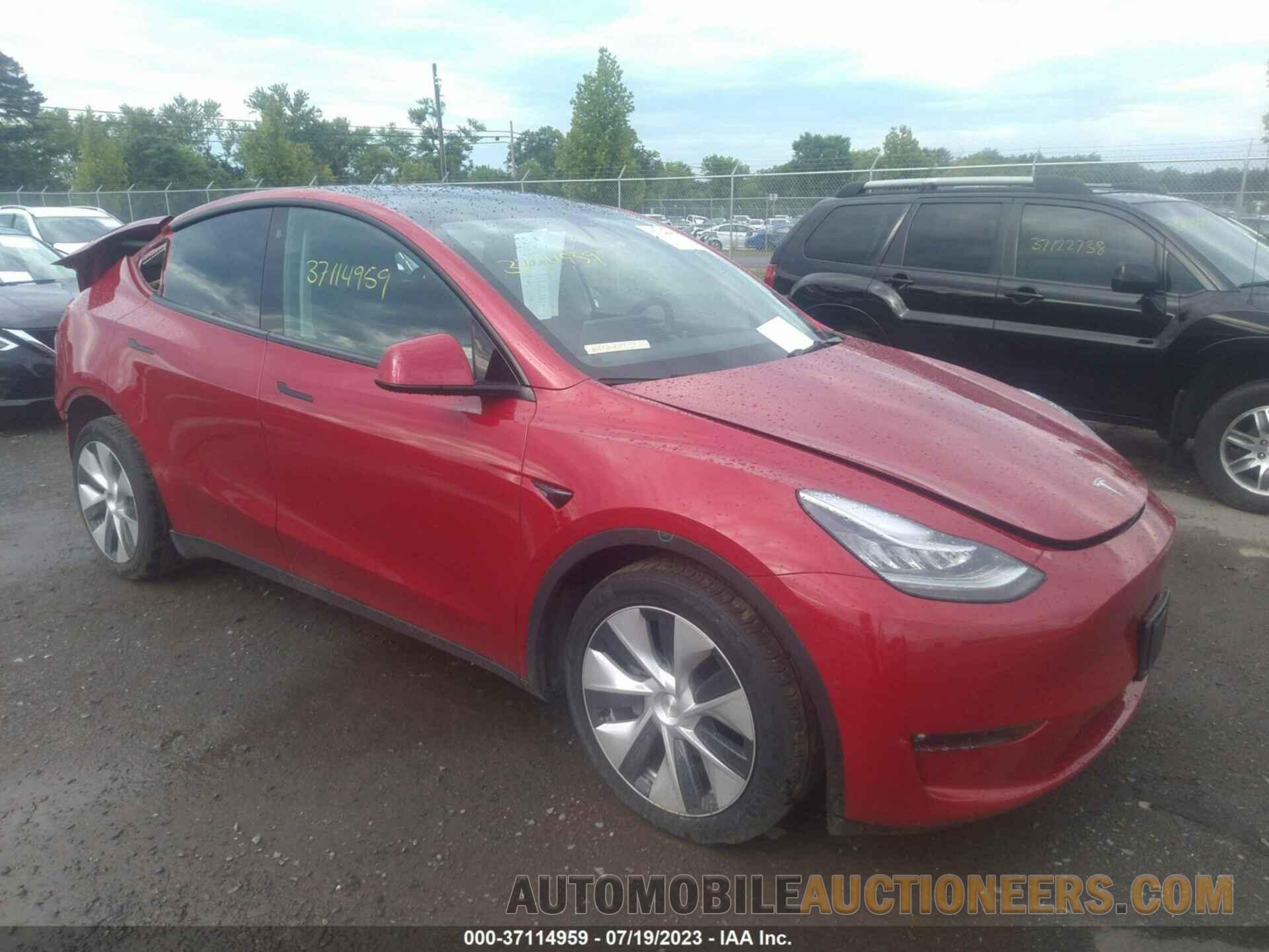 5YJYGDEE9MF233215 TESLA MODEL Y 2021