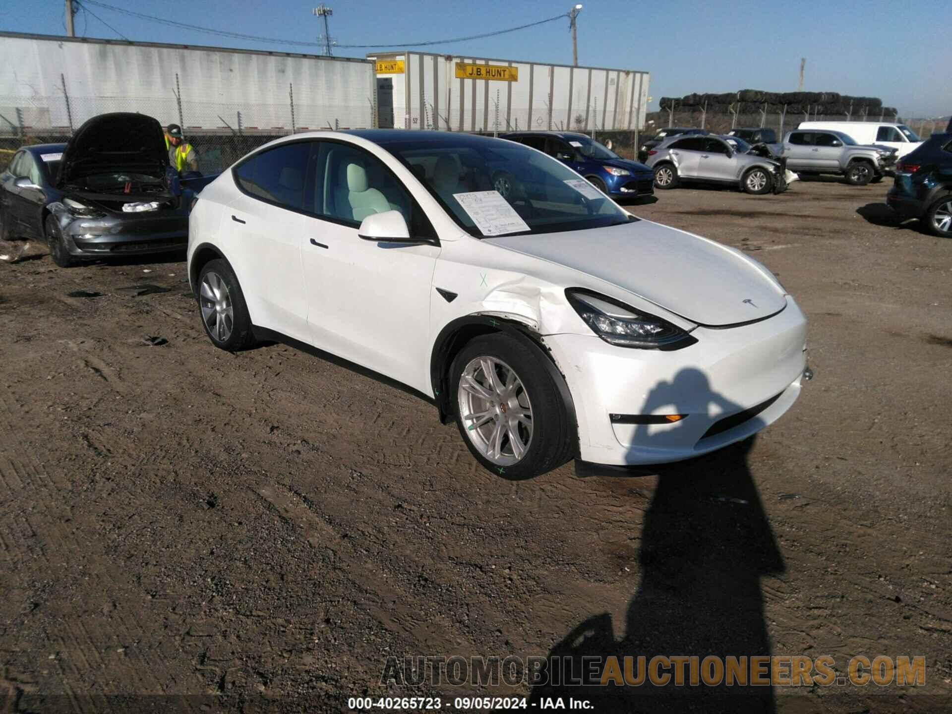 5YJYGDEE9MF303439 TESLA MODEL Y 2021