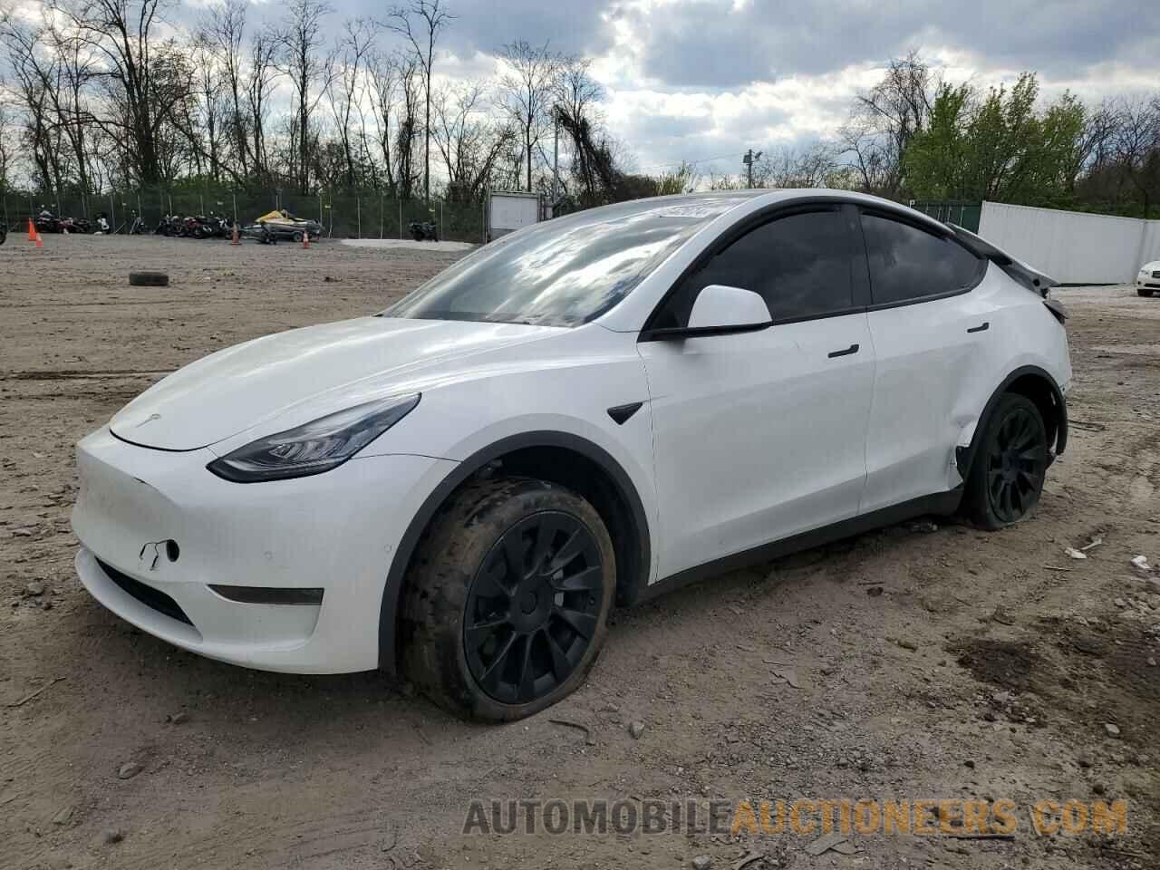 5YJYGDEEXLF008395 TESLA MODEL Y 2020