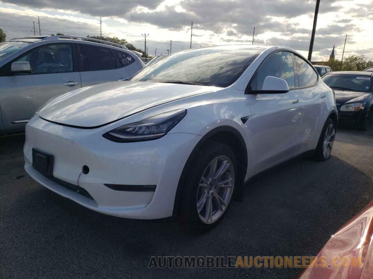 5YJYGDEEXLF032051 TESLA MODEL Y 2020