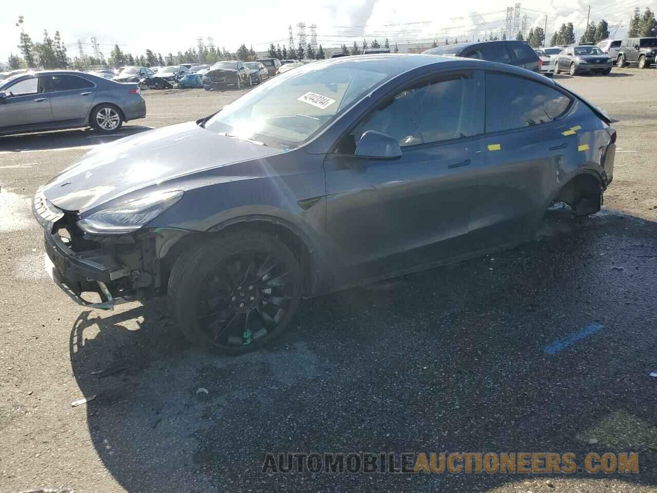 5YJYGDEEXLF041929 TESLA MODEL Y 2020