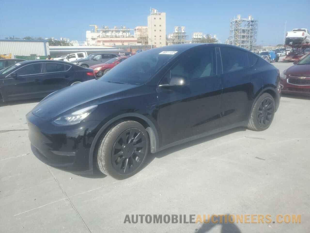 5YJYGDEEXMF068985 TESLA MODEL Y 2021