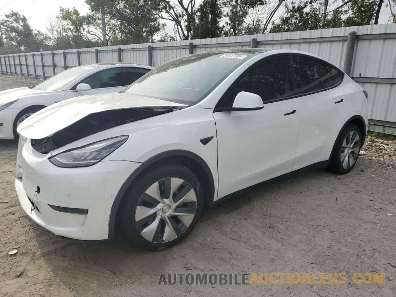 5YJYGDEEXMF077721 TESLA MODEL Y 2021