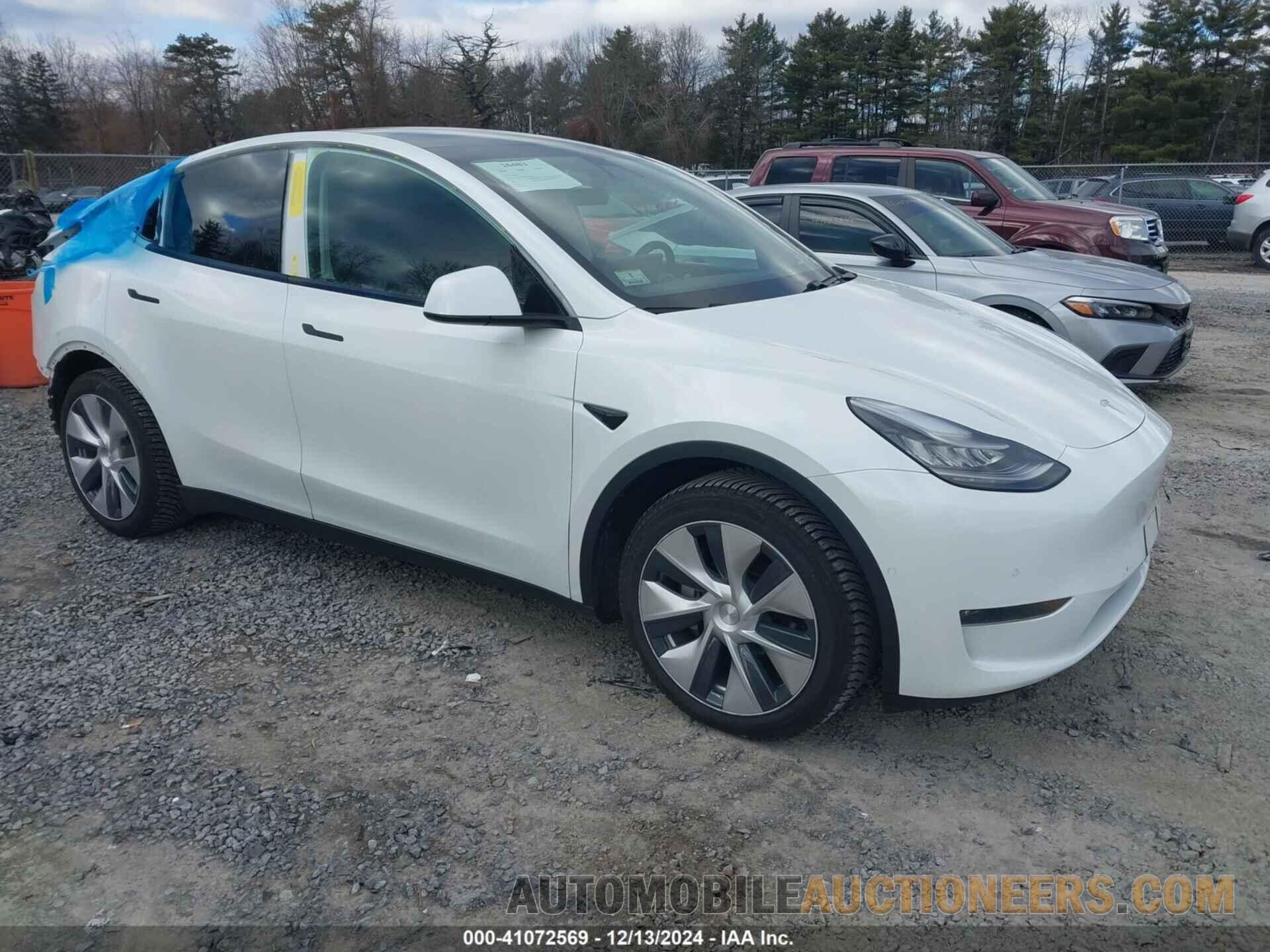 5YJYGDEEXMF083759 TESLA MODEL Y 2021