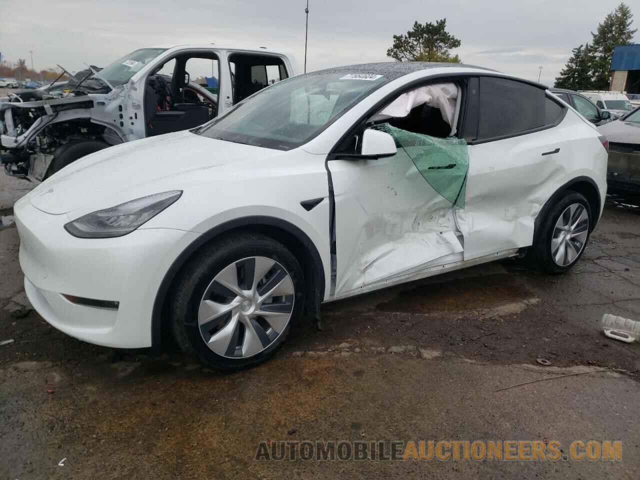 5YJYGDEEXMF083826 TESLA MODEL Y 2021