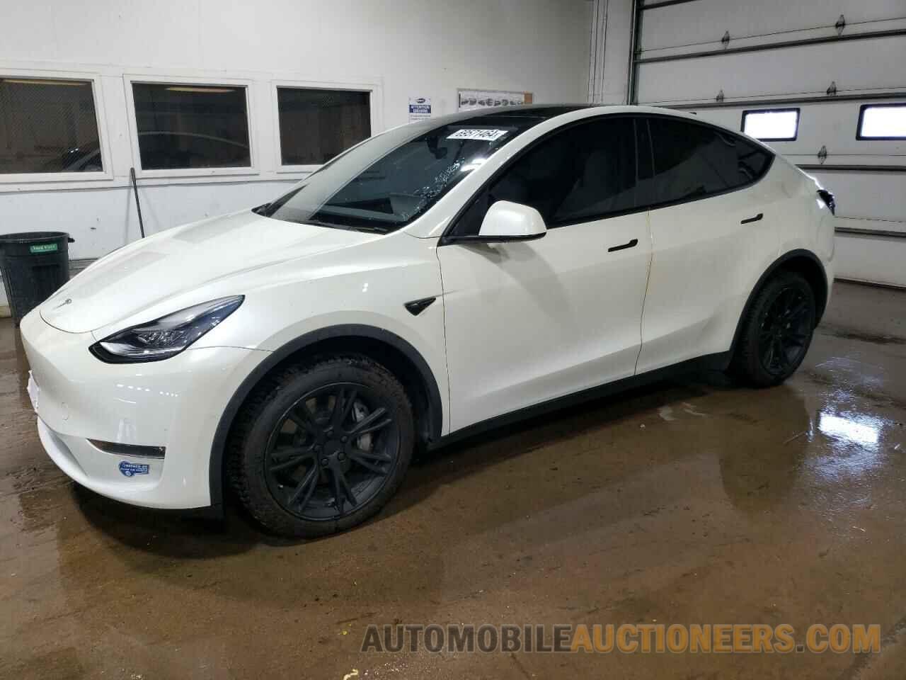 5YJYGDEEXMF098472 TESLA MODEL Y 2021