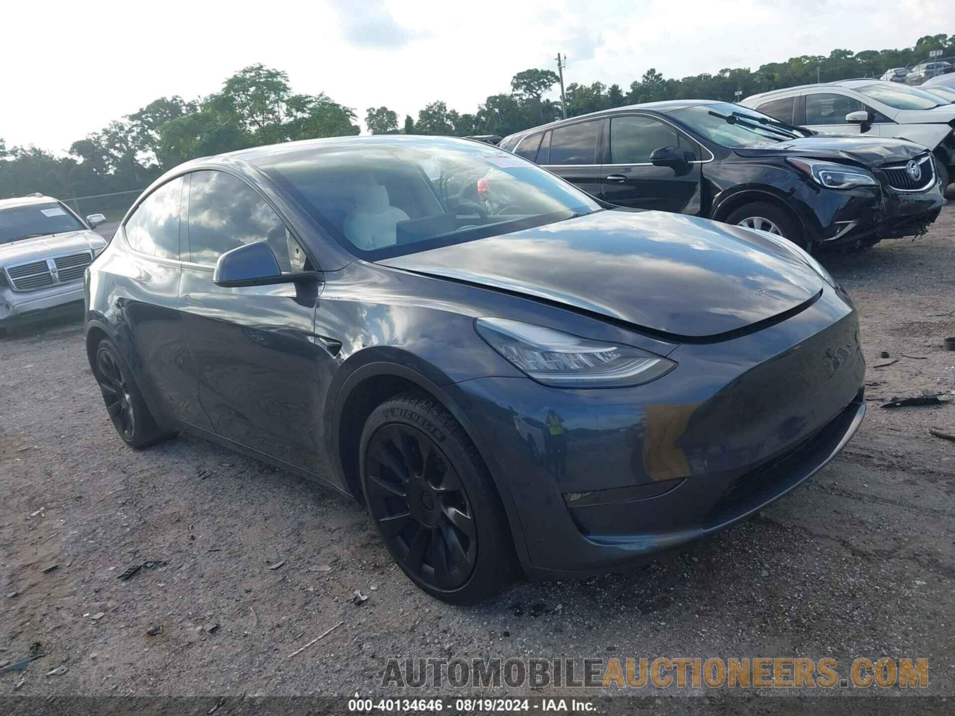 5YJYGDEEXMF124035 TESLA MODEL Y 2021