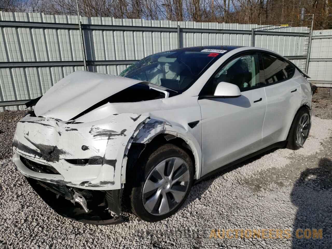 5YJYGDEEXMF131065 TESLA MODEL Y 2021