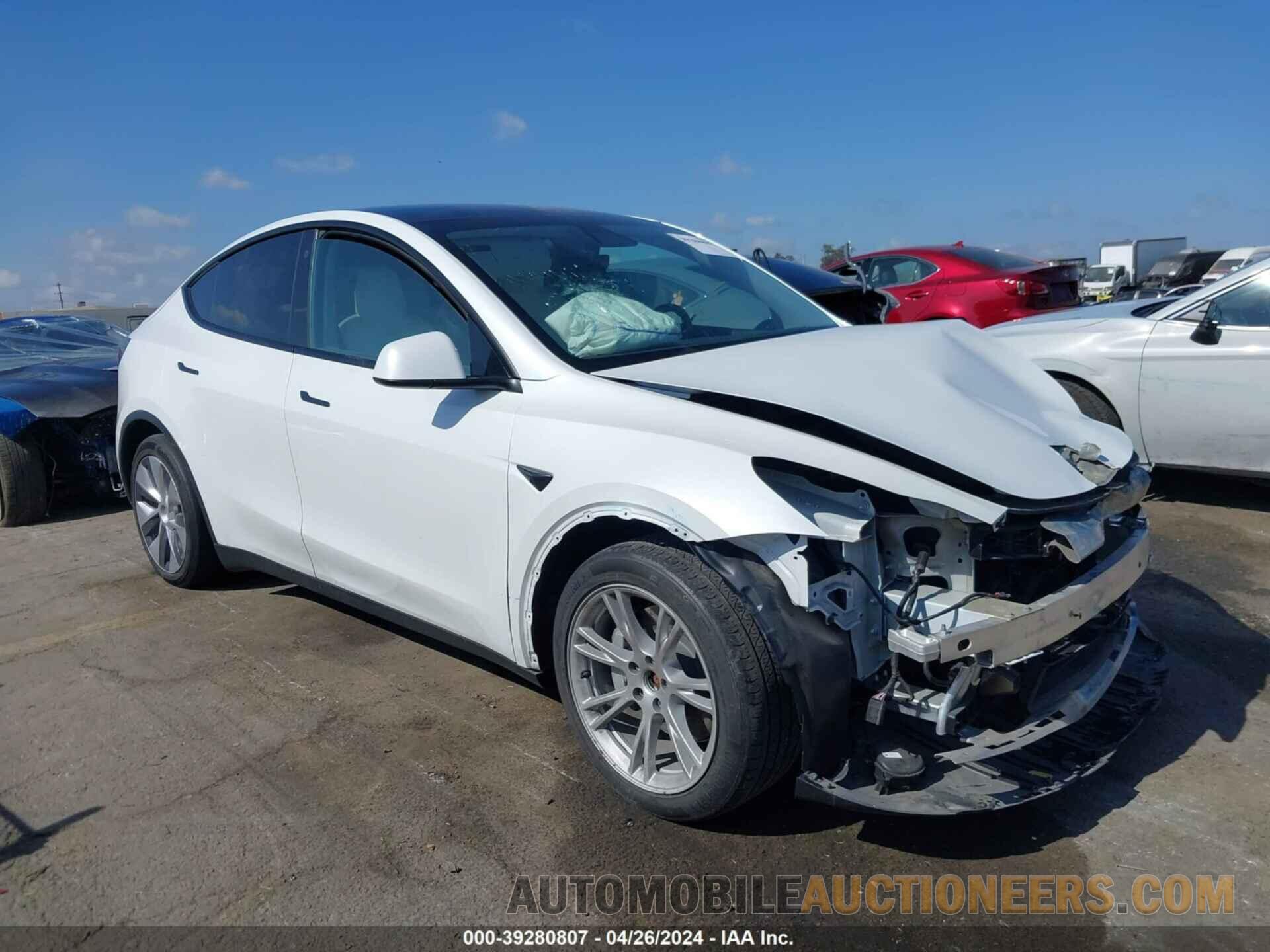 5YJYGDEEXMF152059 TESLA MODEL Y 2021