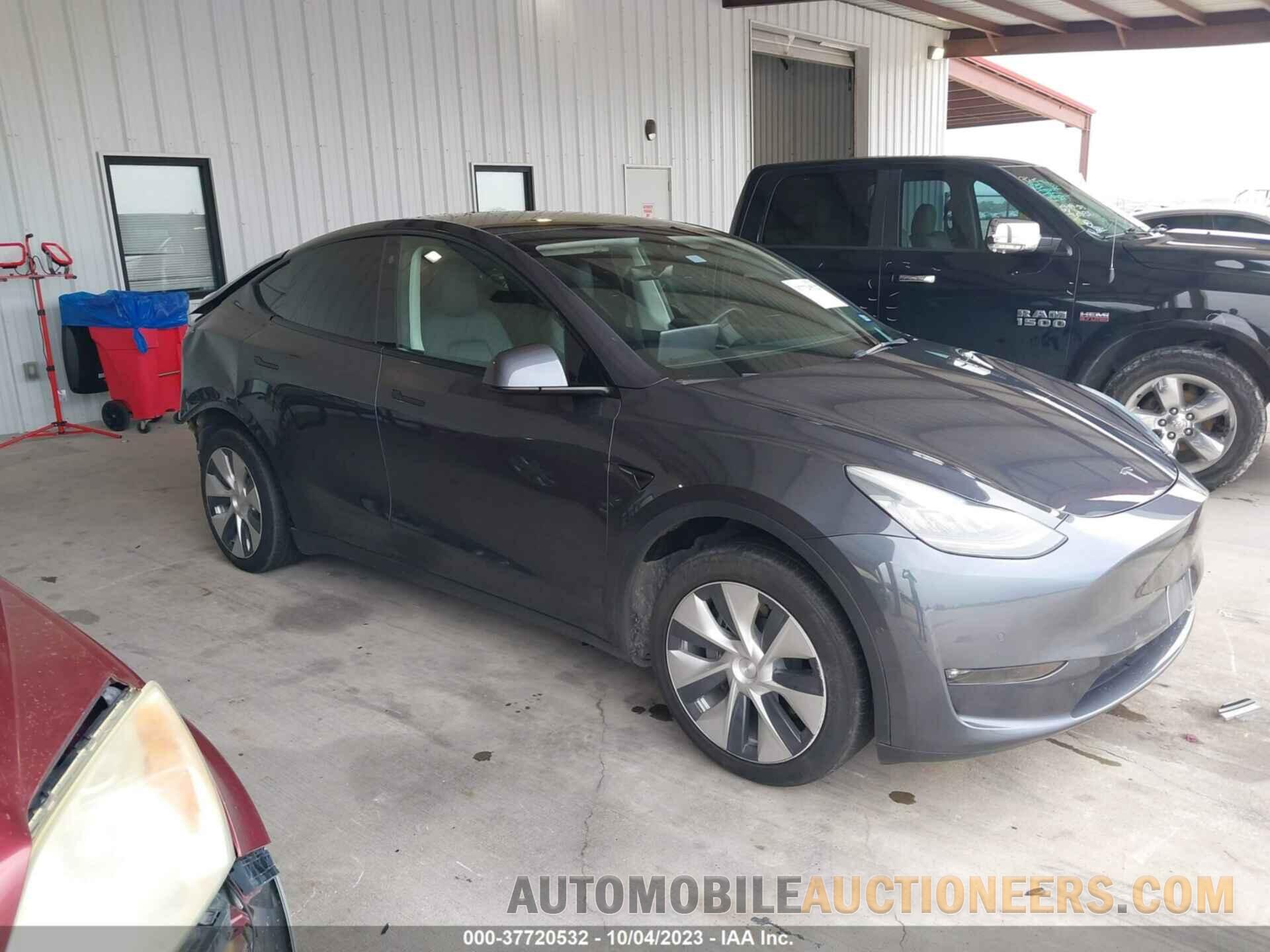 5YJYGDEEXMF186325 TESLA MODEL Y 2021