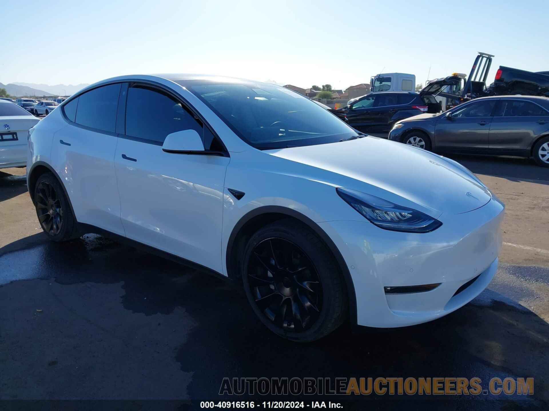 5YJYGDEEXMF208209 TESLA MODEL Y 2021