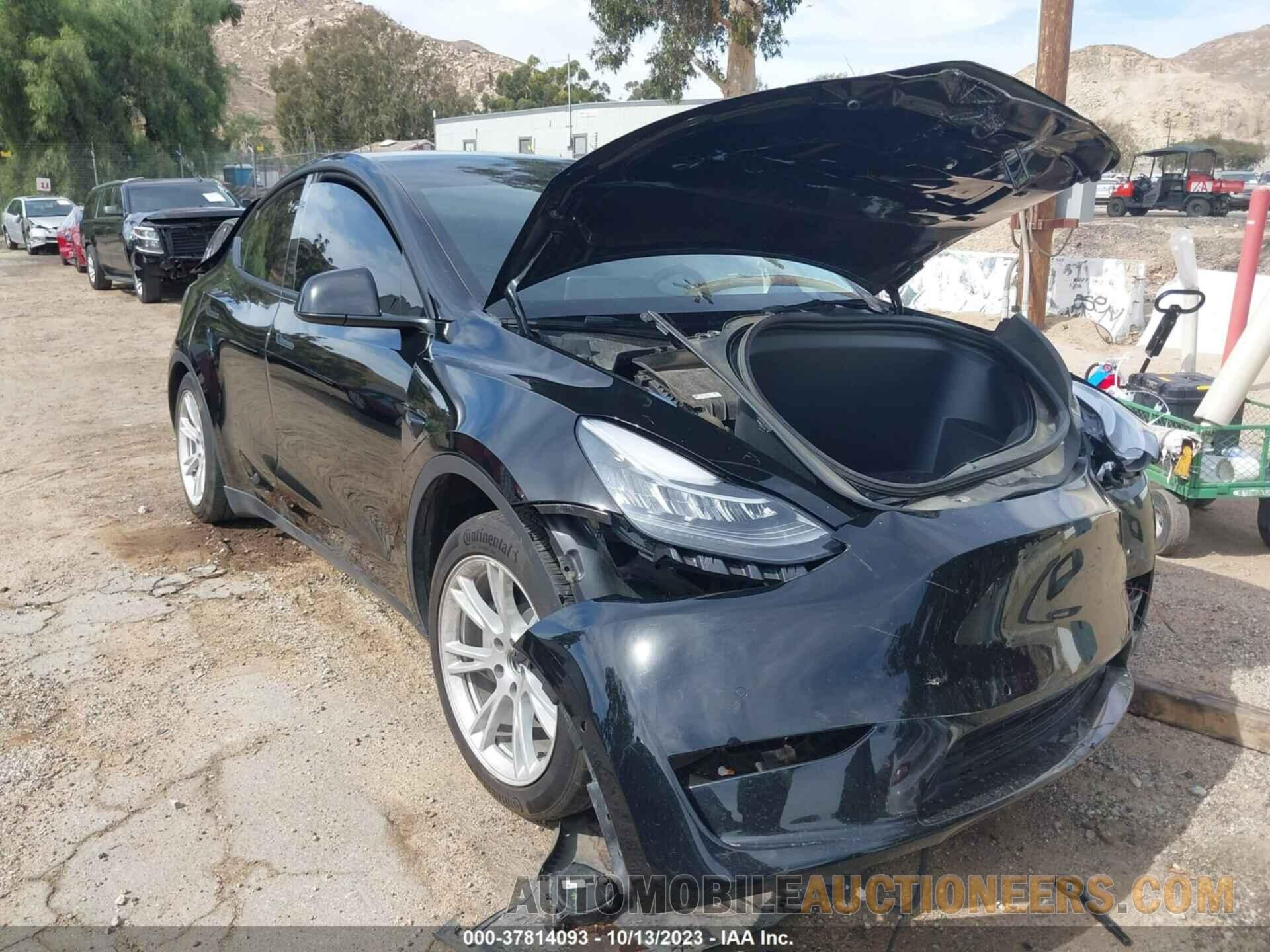 5YJYGDEEXMF273285 TESLA MODEL Y 2021