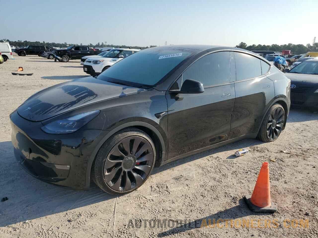 5YJYGDEF0MF239915 TESLA MODEL Y 2021