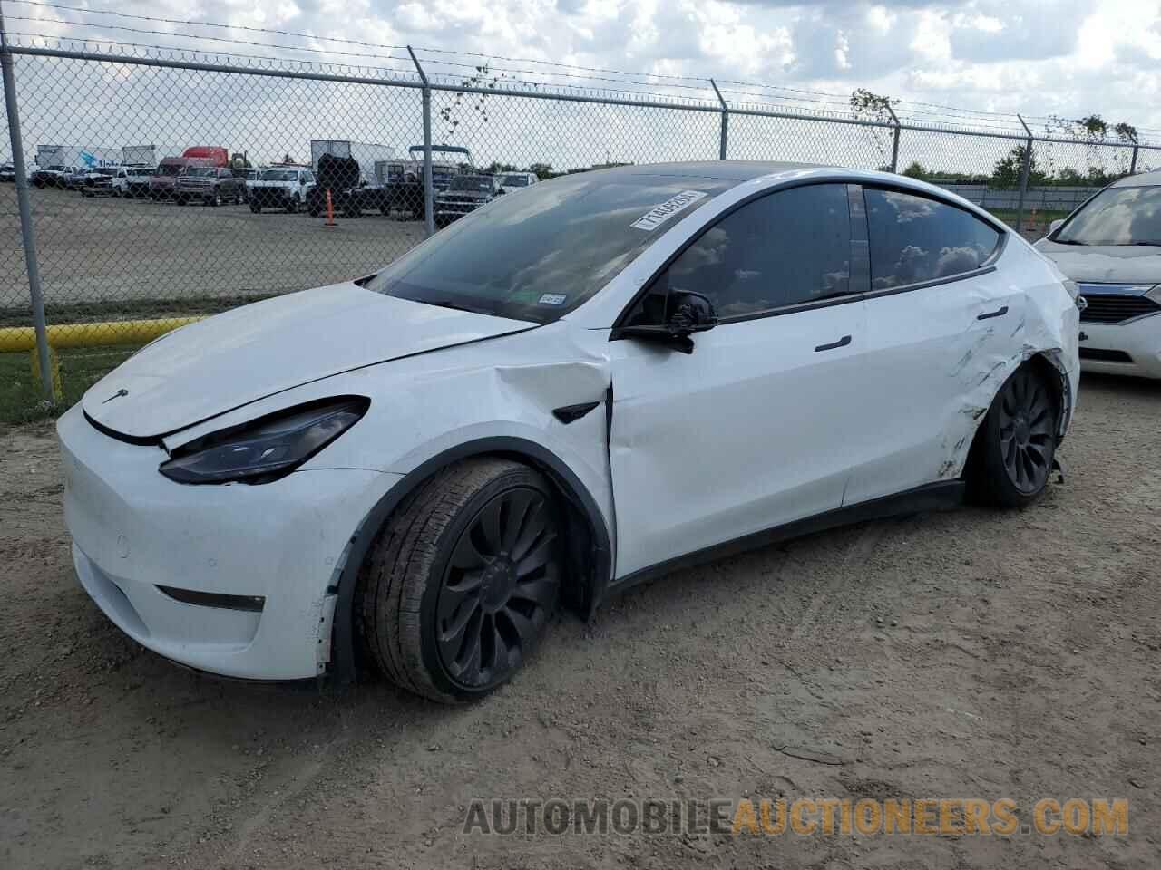 5YJYGDEF0MF239929 TESLA MODEL Y 2021