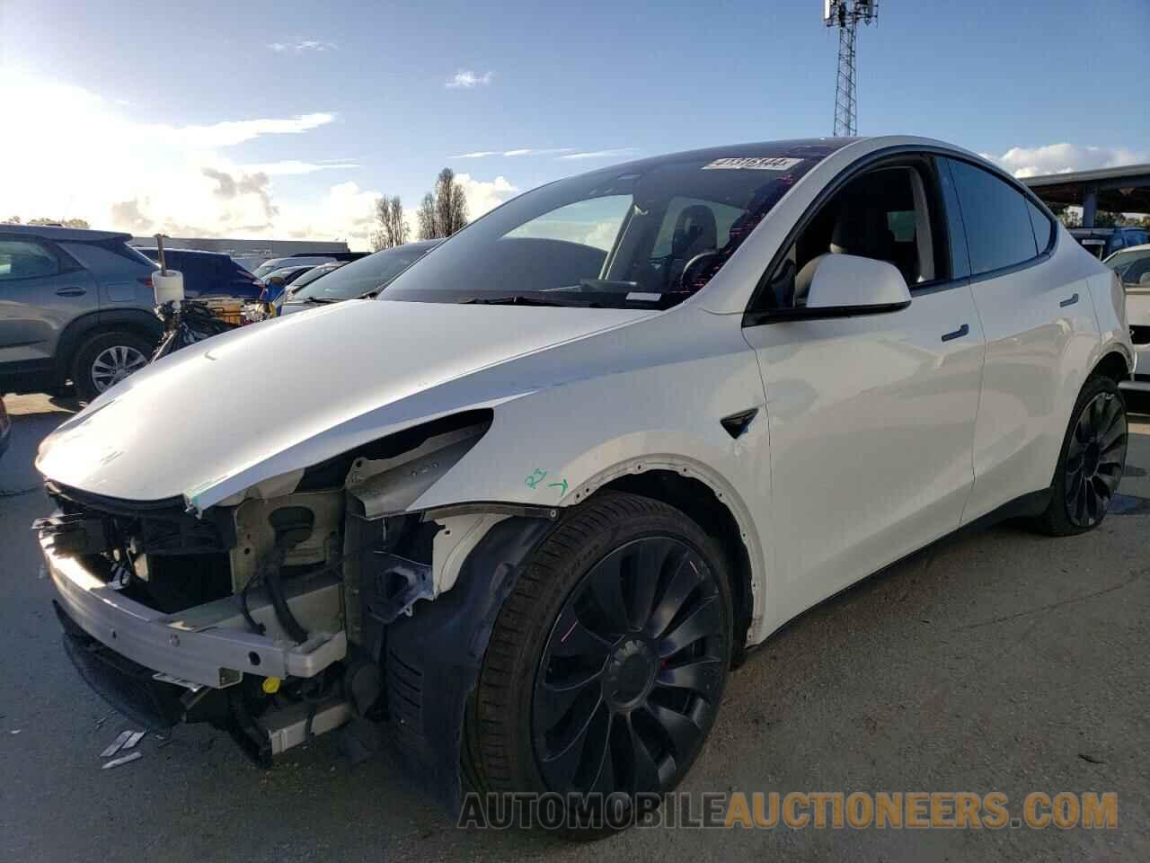 5YJYGDEF0MF264071 TESLA MODEL Y 2021