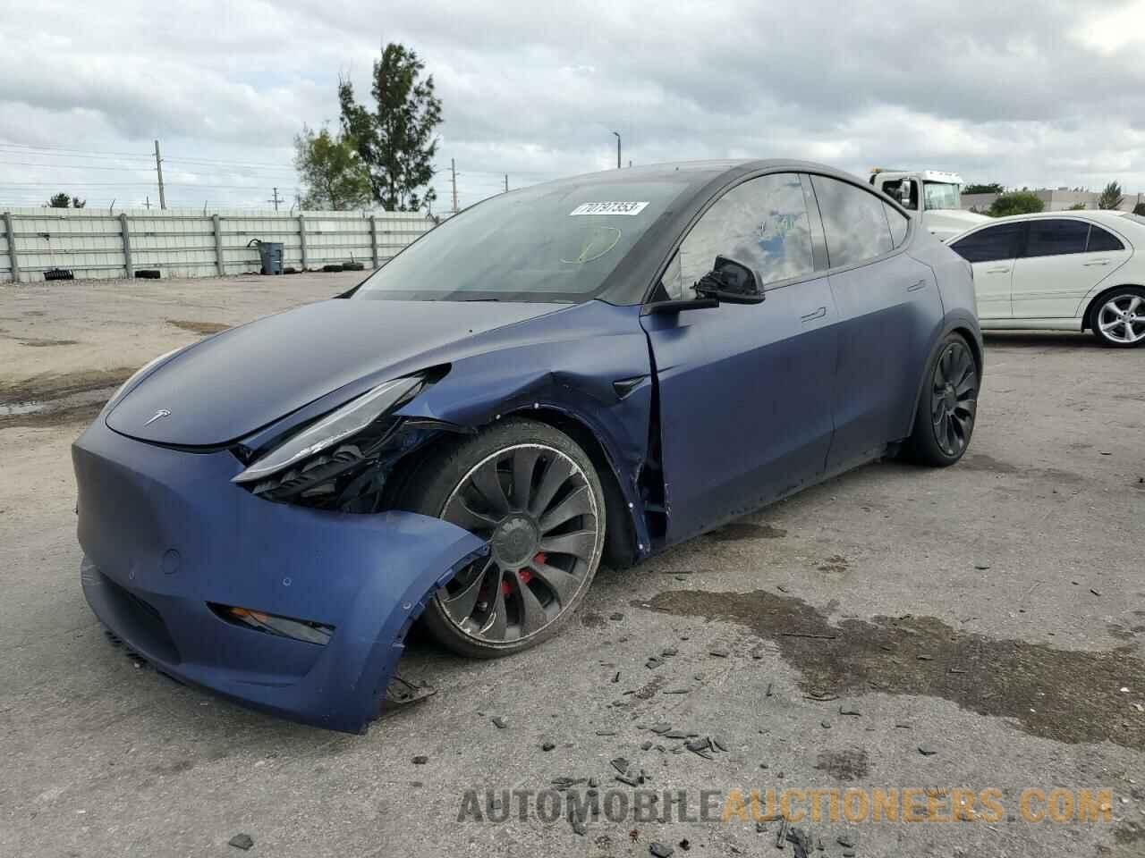 5YJYGDEF1LF049796 TESLA MODEL Y 2020