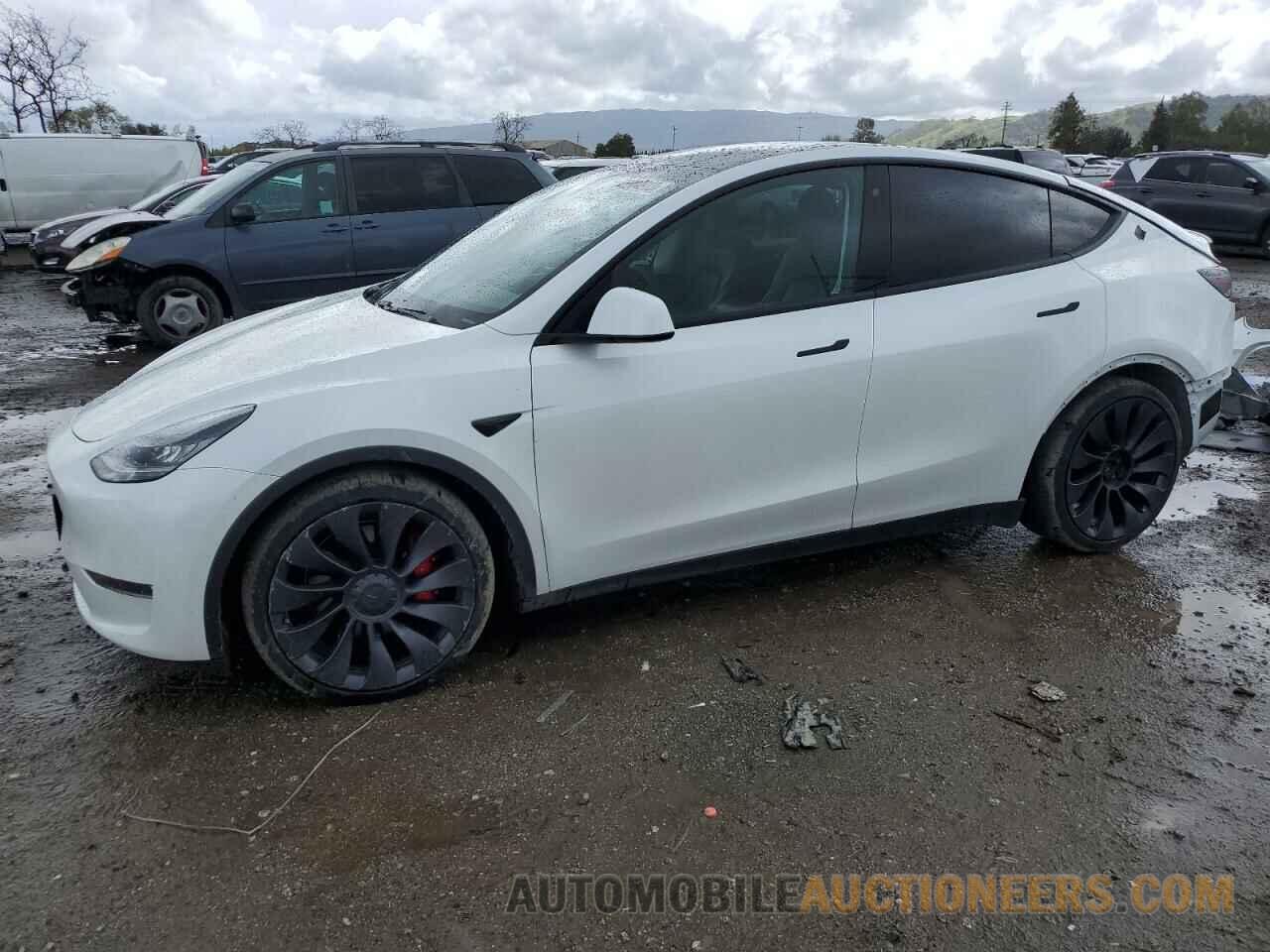 5YJYGDEF1LF058773 TESLA MODEL Y 2020