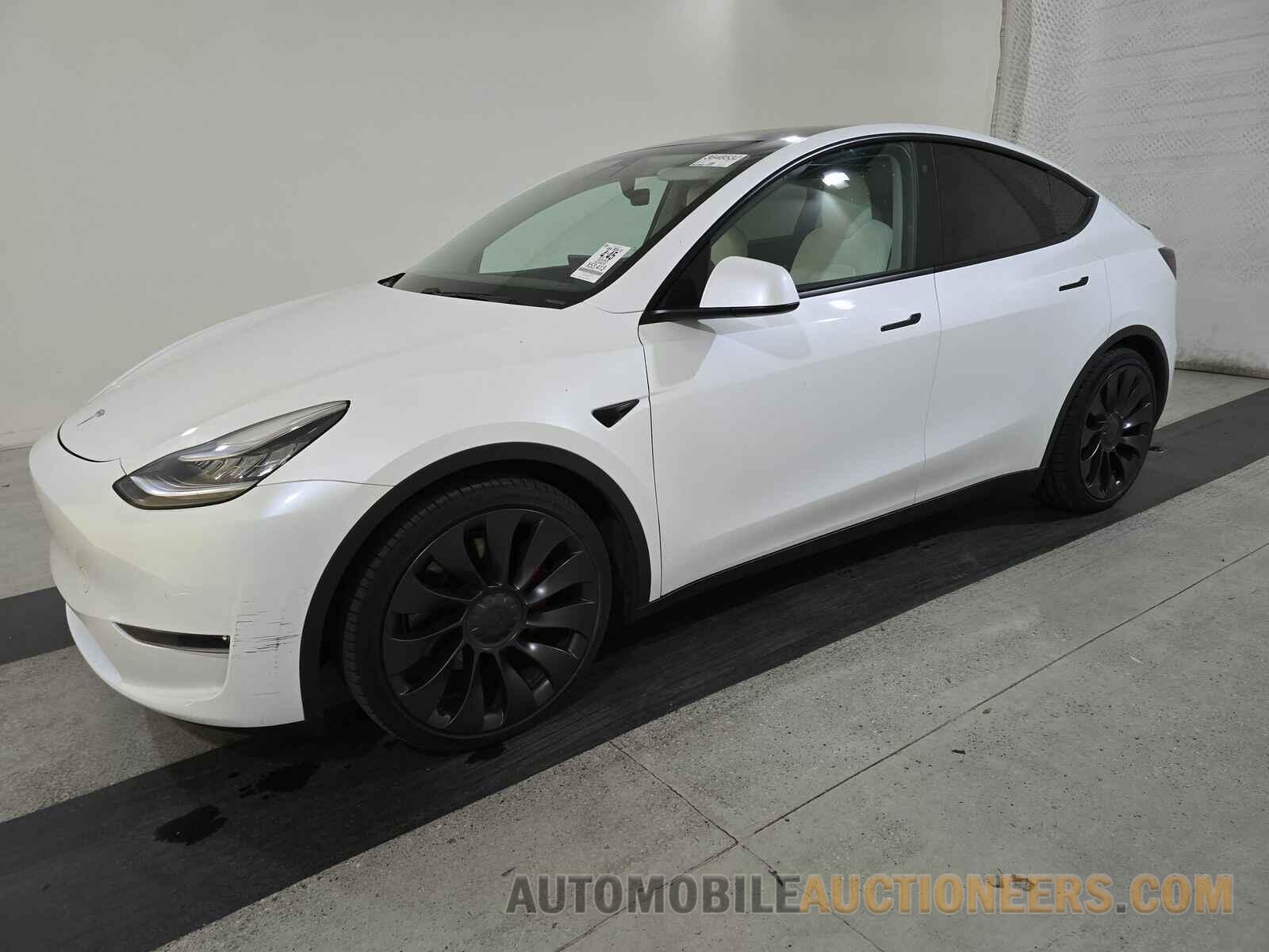 5YJYGDEF2LF024261 Tesla Mo 2020